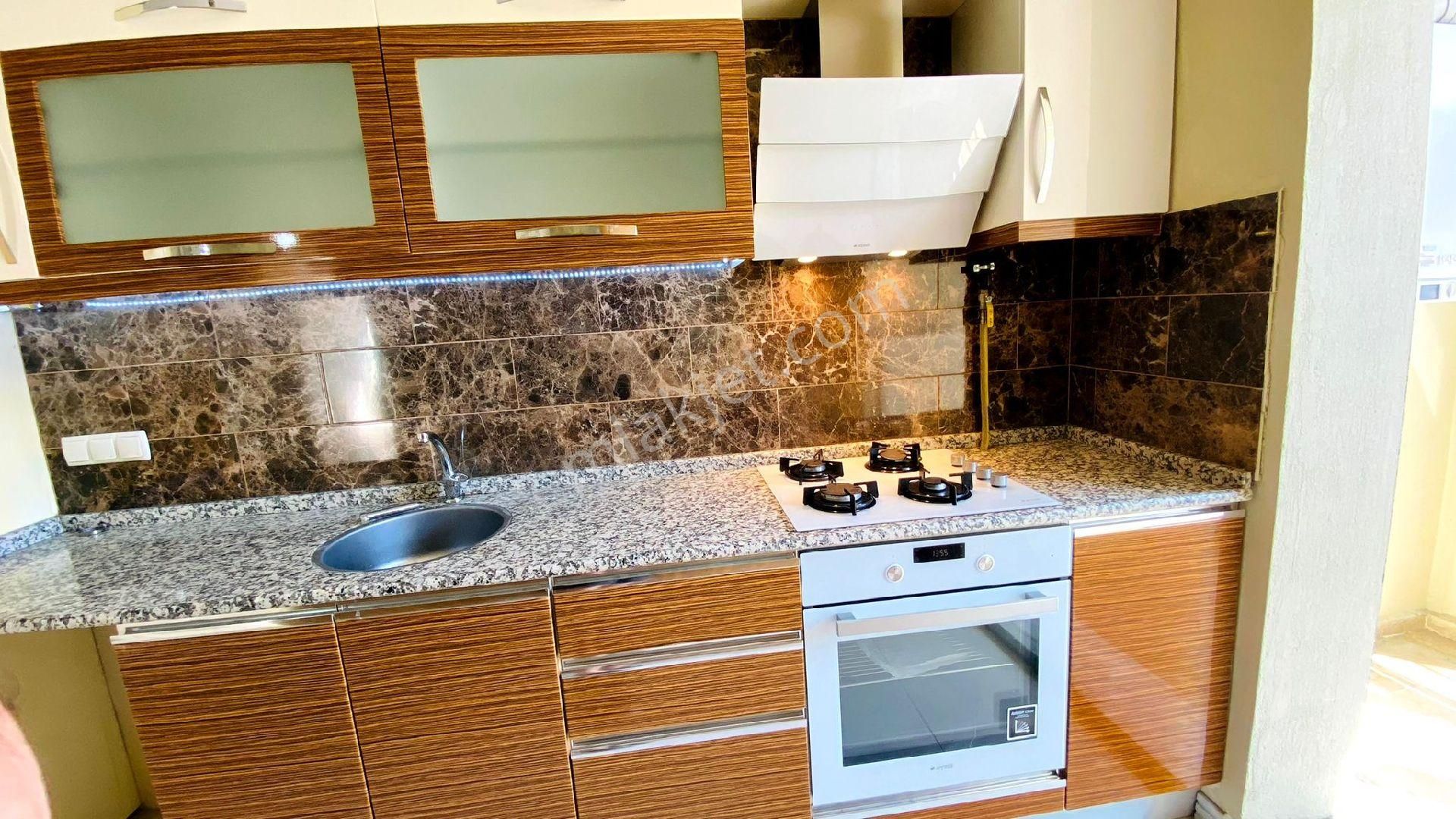 İdamax'tan İzmir Maliyeciler Sitesinde 3+1 Arakat Daire