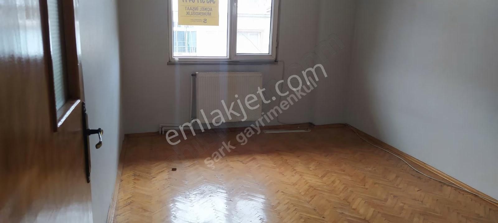 Rüstempaşa Mahallesi'nde 3+1 Geniş Daire - Görsel 3
