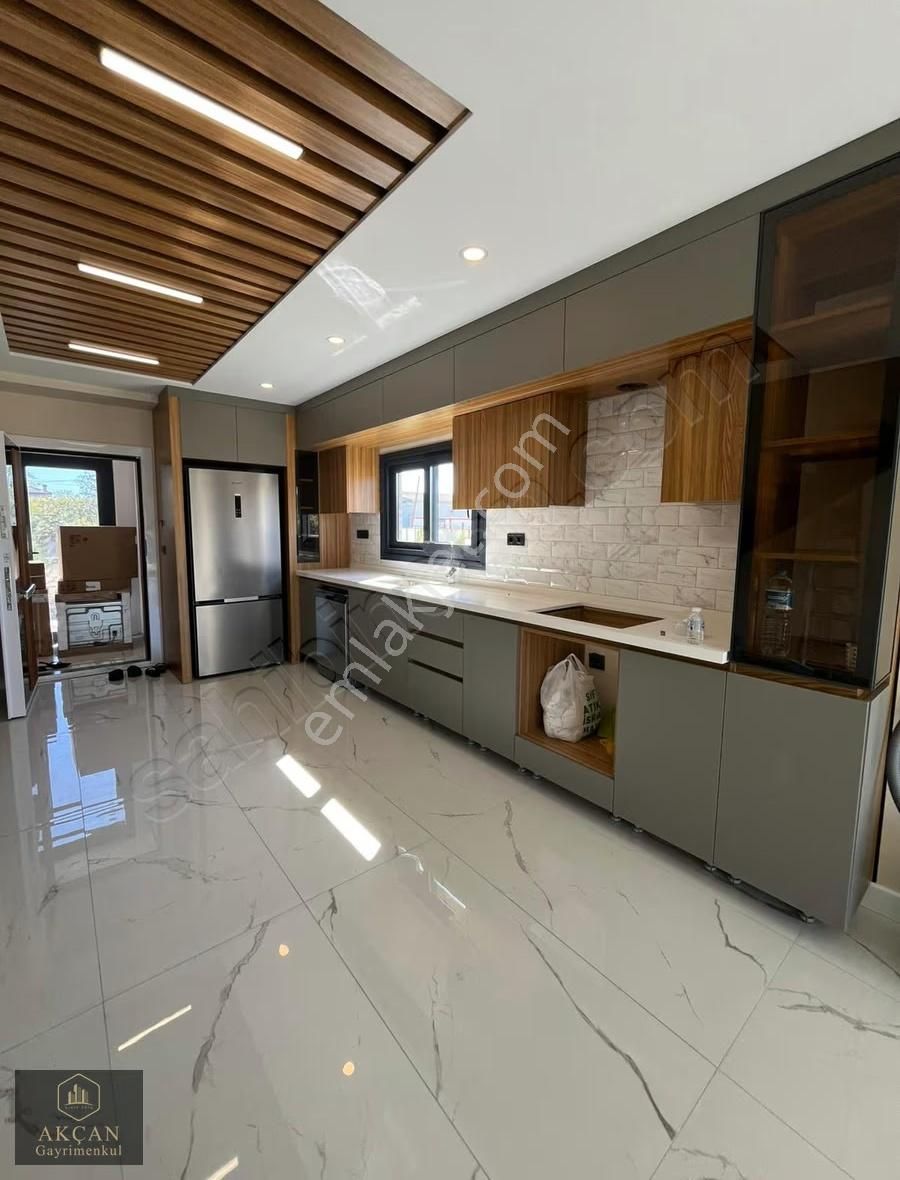 Akçan'dan Önerlerde Kış Bahçeli, Ebeveyn Banyolu Şık Villa - Görsel 29