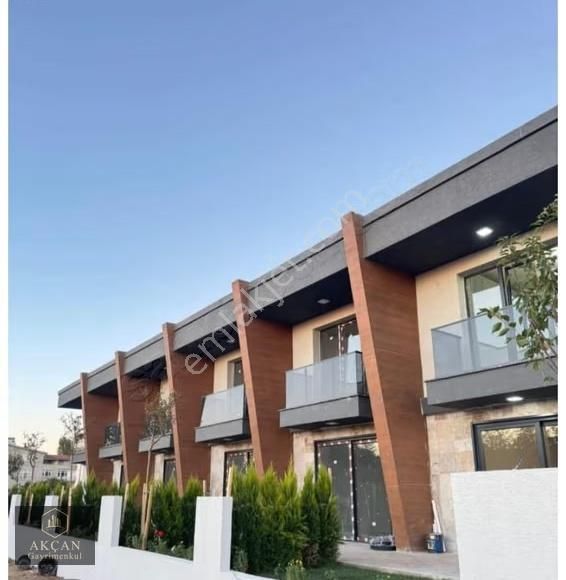 Akçan'dan Önerlerde Kış Bahçeli, Ebeveyn Banyolu Şık Villa - Görsel 6