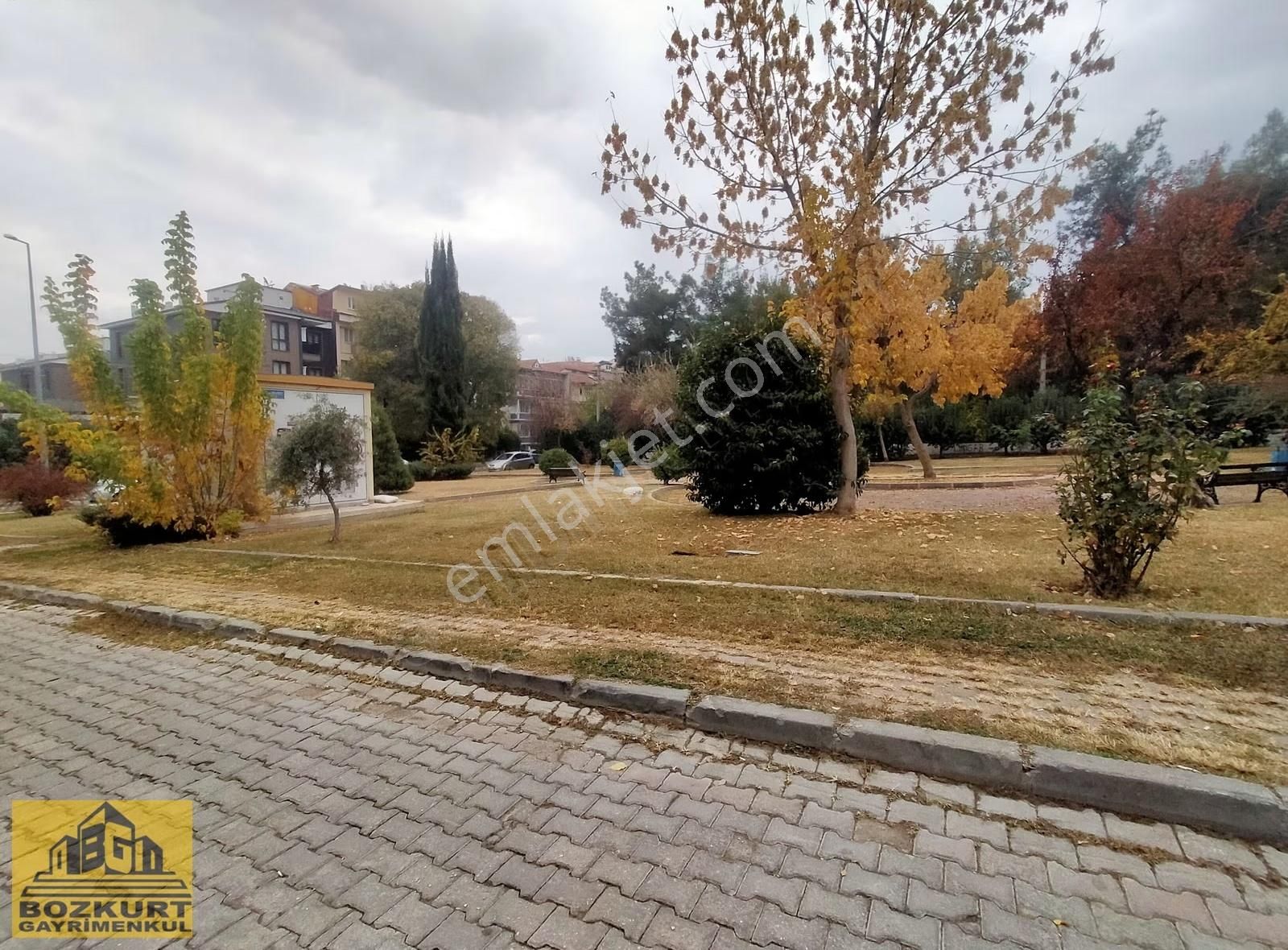 Kınıklıda Üniversite Yakını 110m2 3+1 10 Yaşında Rezidans Daire - Görsel 13