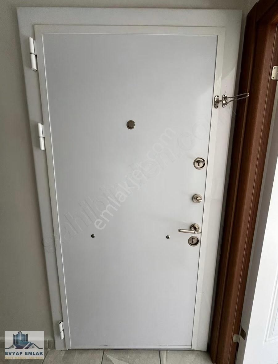 Kumburgaz Sahilinde Denize Sadece 50 Metre Mesafede 2+1 4 Yıllık - Görsel 9