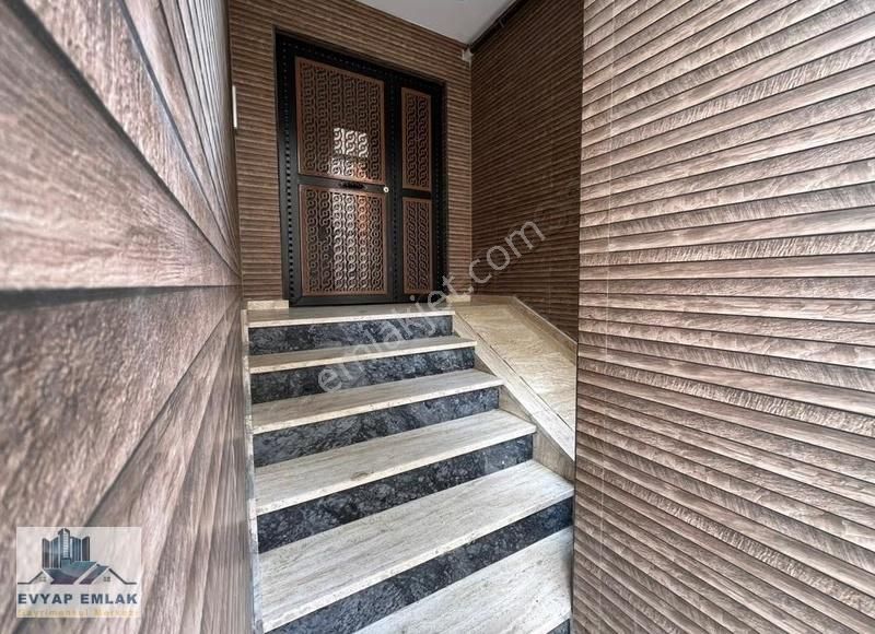 Kumburgaz Sahilinde Denize Sadece 50 Metre Mesafede 2+1 4 Yıllık - Görsel 15