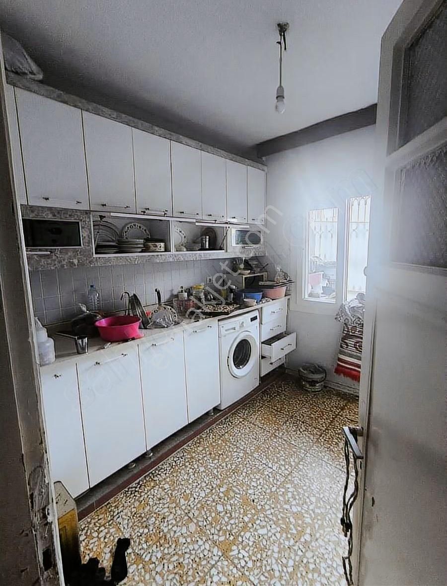 Şakirpaşa Mah. 3 Katlı Müstakil Ev - Görsel 10