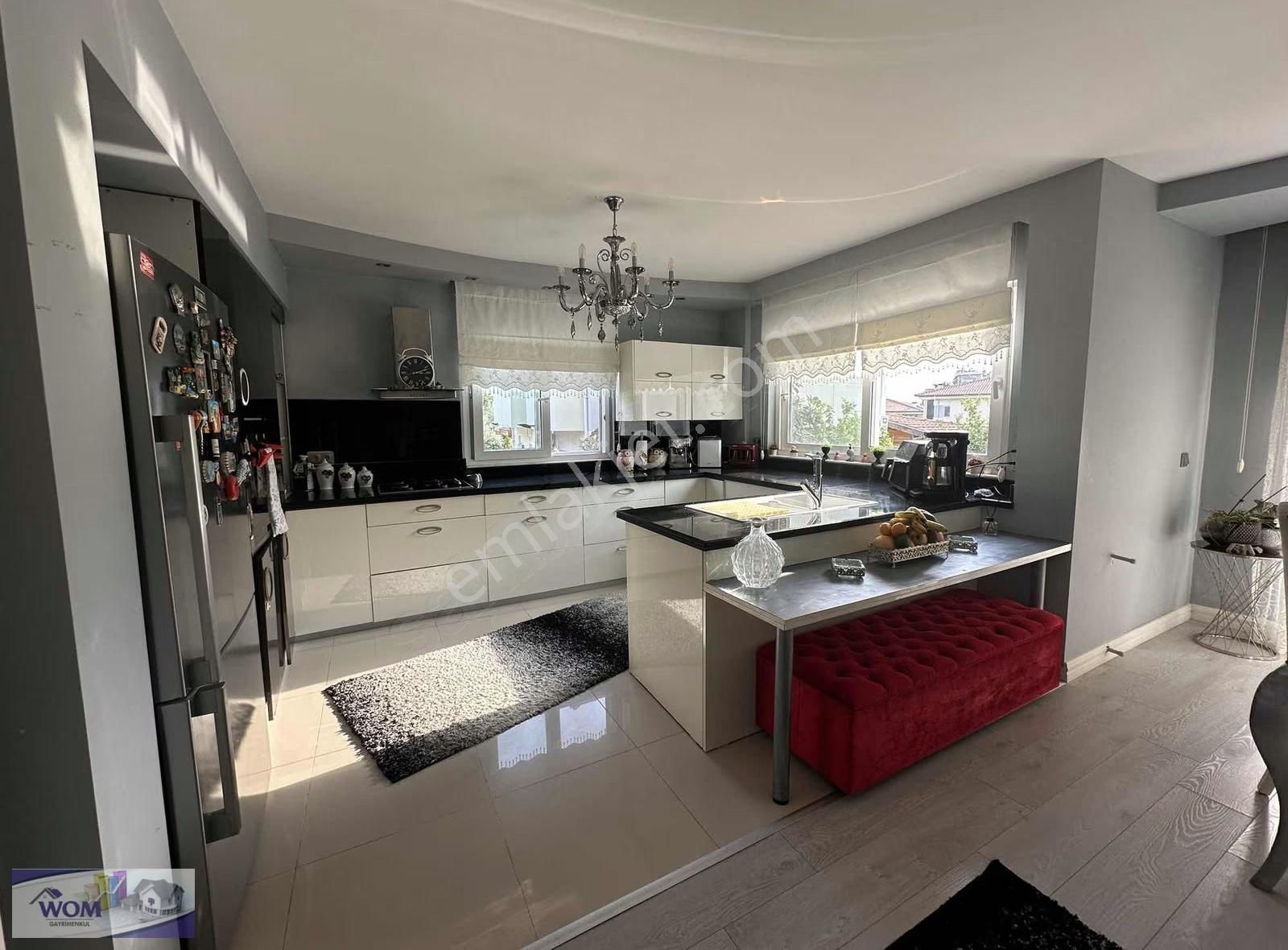 Wom***buluklunun Prestijli Sitesi Çimsa Konaklarında 4+1 Dublex