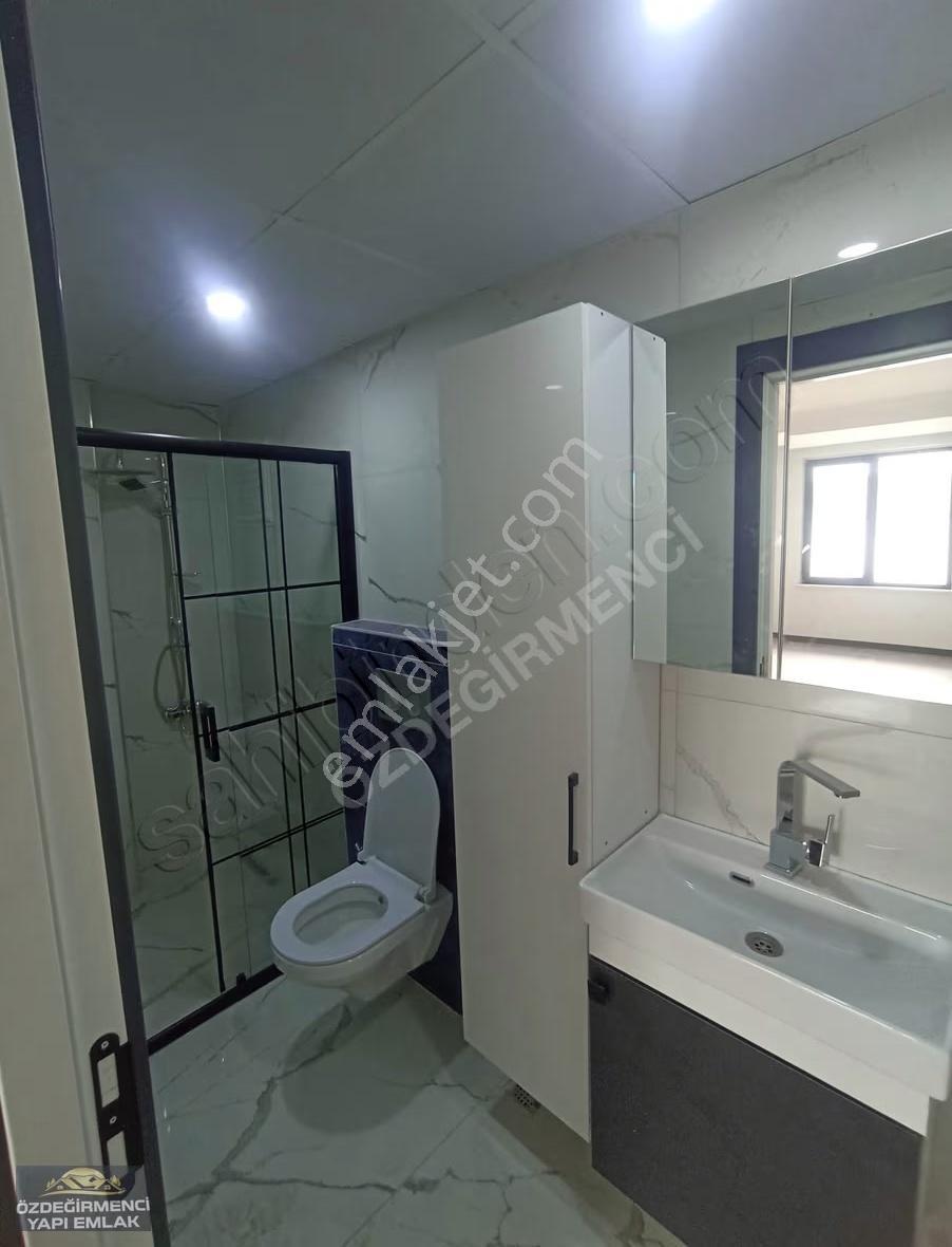 Özdeğirmenci Yapı Emlaktan Satılık 160 M2 3+1 Daire - Görsel 15