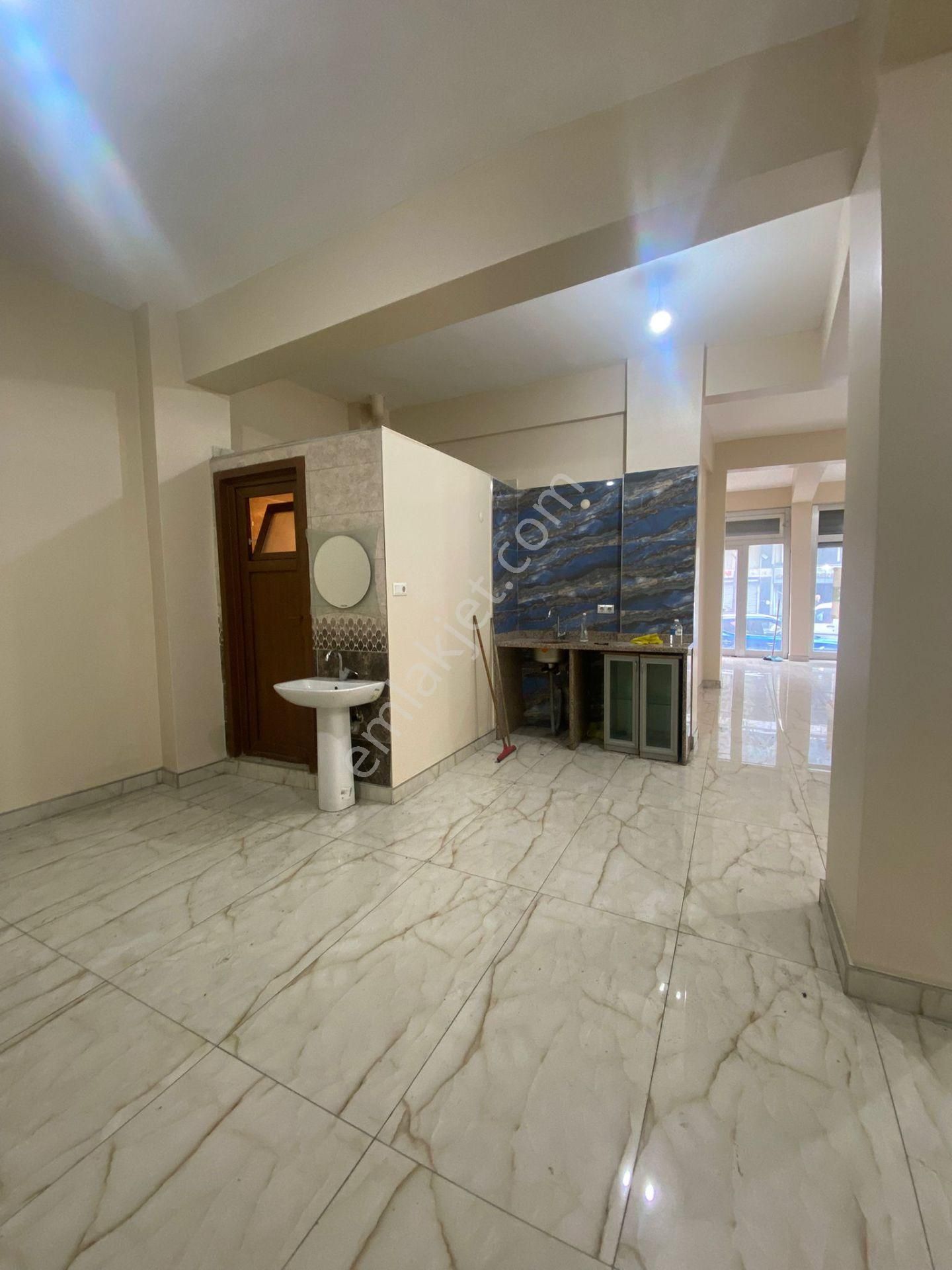 Bölge Uzmanı Emre Koç'tan Ordu Caddesi Üzeri 100+100 M2(depolu) - Görsel 27