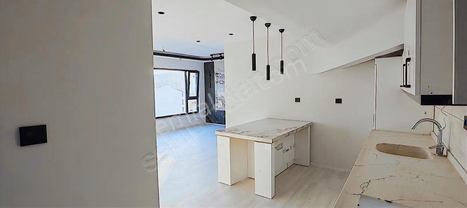 Balıkesir'in Kalbinde, Muhteşem Manzaralı 3+1 Dublex Daire - Görsel 3