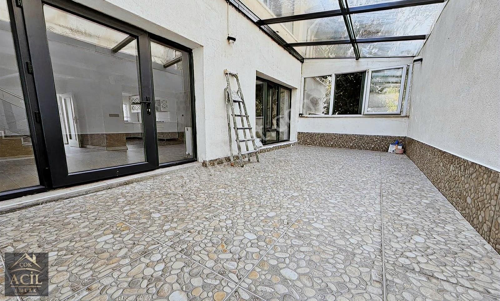 Çok Acil'den Full Yapılı Merkezi Konumda 4,5+1 Müstakil Daire ! - Görsel 28