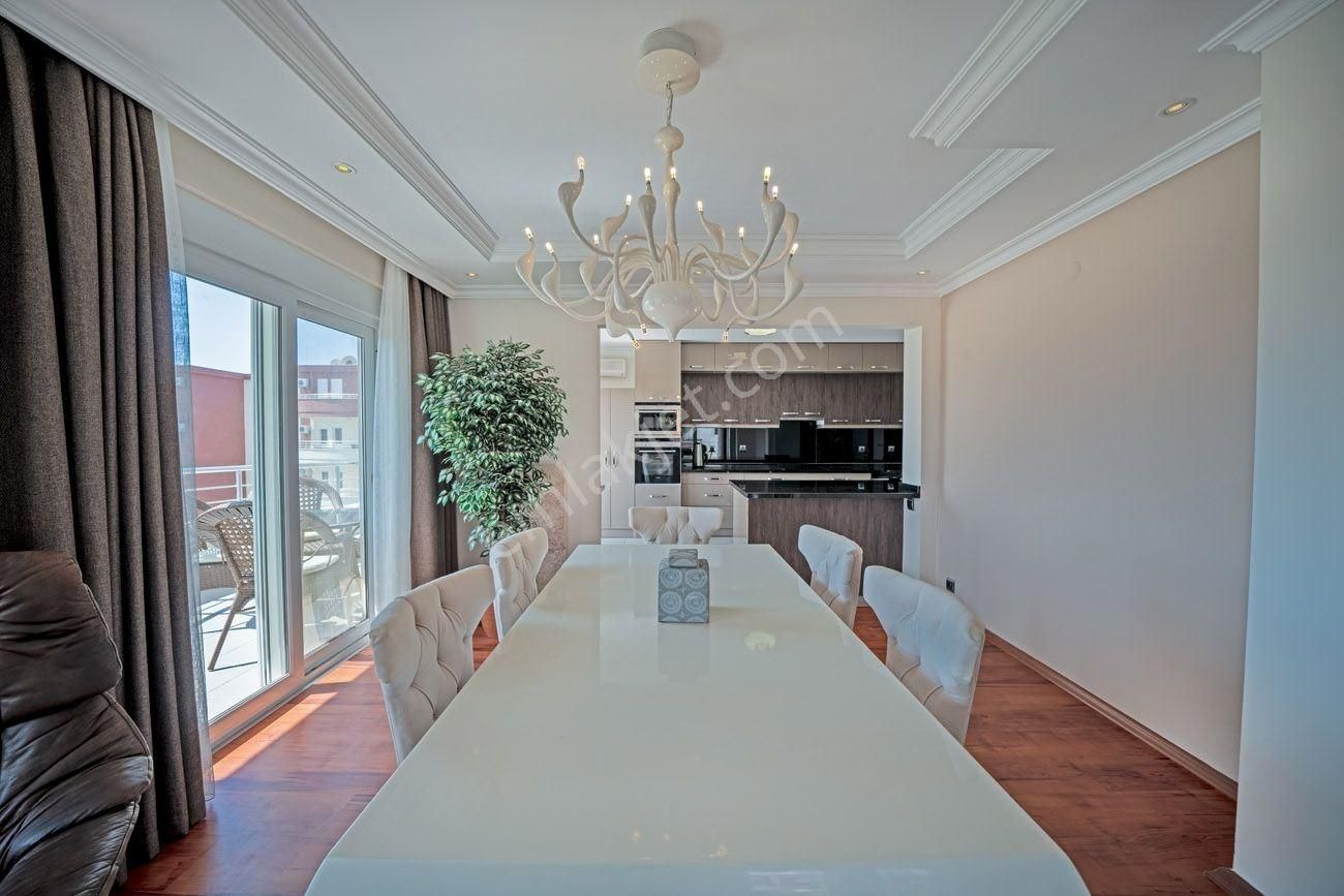 Alanya Tosmur’da Muhteşem 3+2 Penthouse – 220 M², Full Eşyalı, Lüks Sitede! - Görsel 2