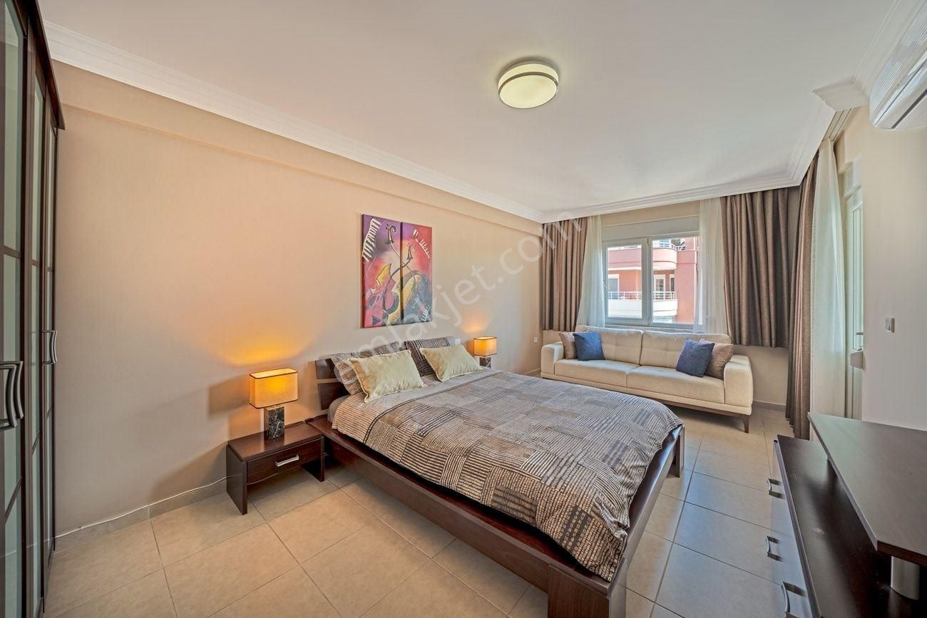 Alanya Tosmur’da Muhteşem 3+2 Penthouse – 220 M², Full Eşyalı, Lüks Sitede! - Görsel 7