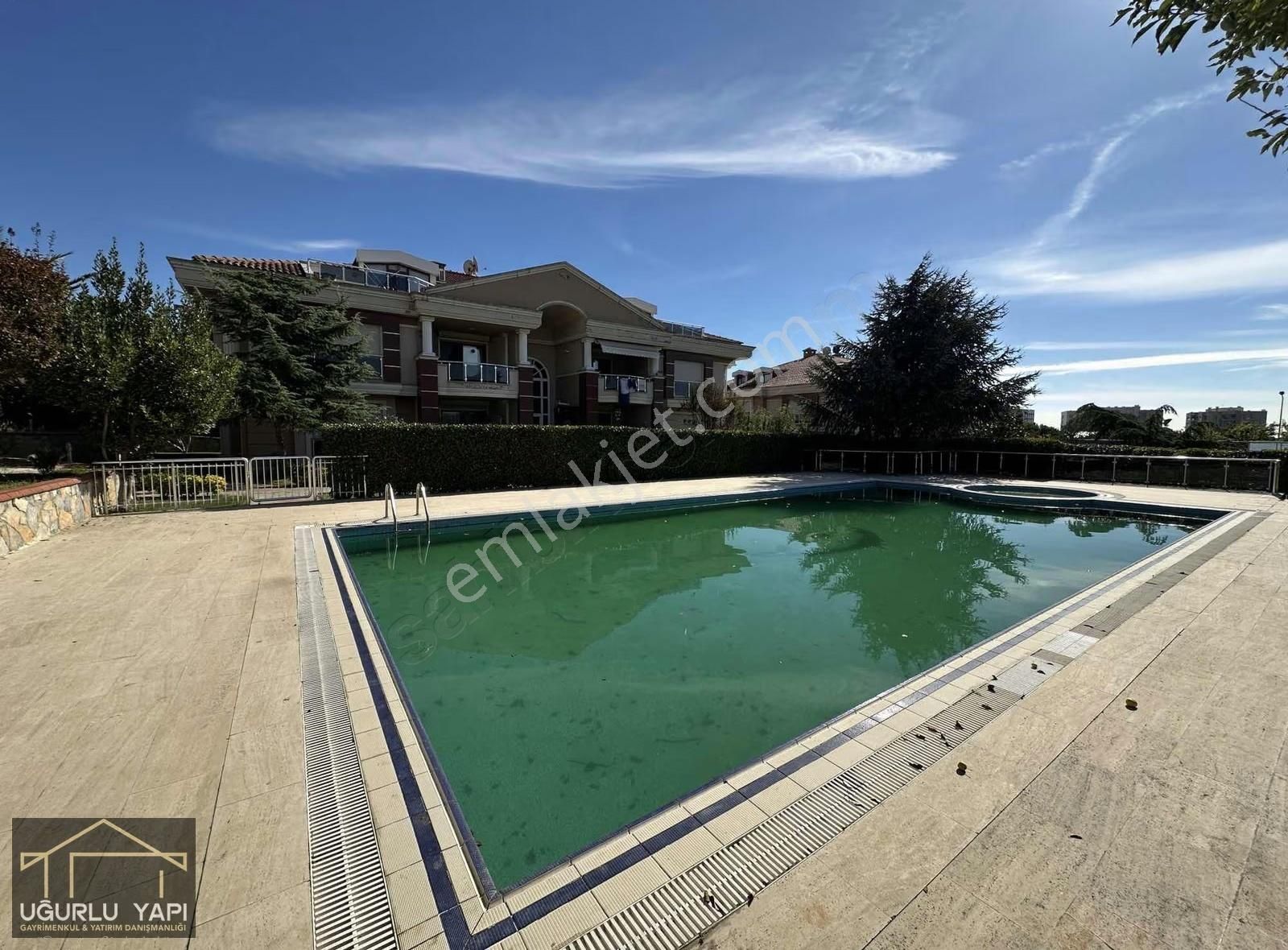 Uğurlu'dan Lüks Ve Modern Aile Sitesinde Kiralık 4+1 215m2 Daire - Görsel 18