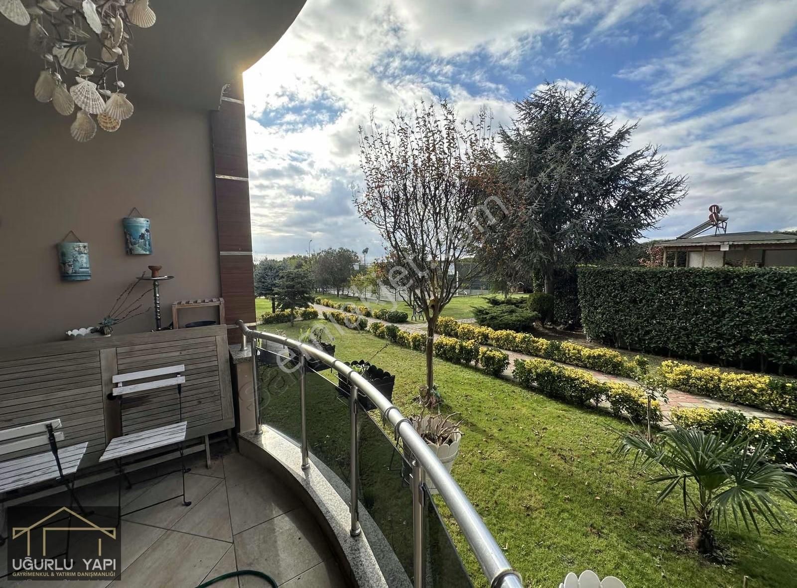 Uğurlu'dan Lüks Ve Modern Aile Sitesinde Kiralık 4+1 215m2 Daire - Görsel 8
