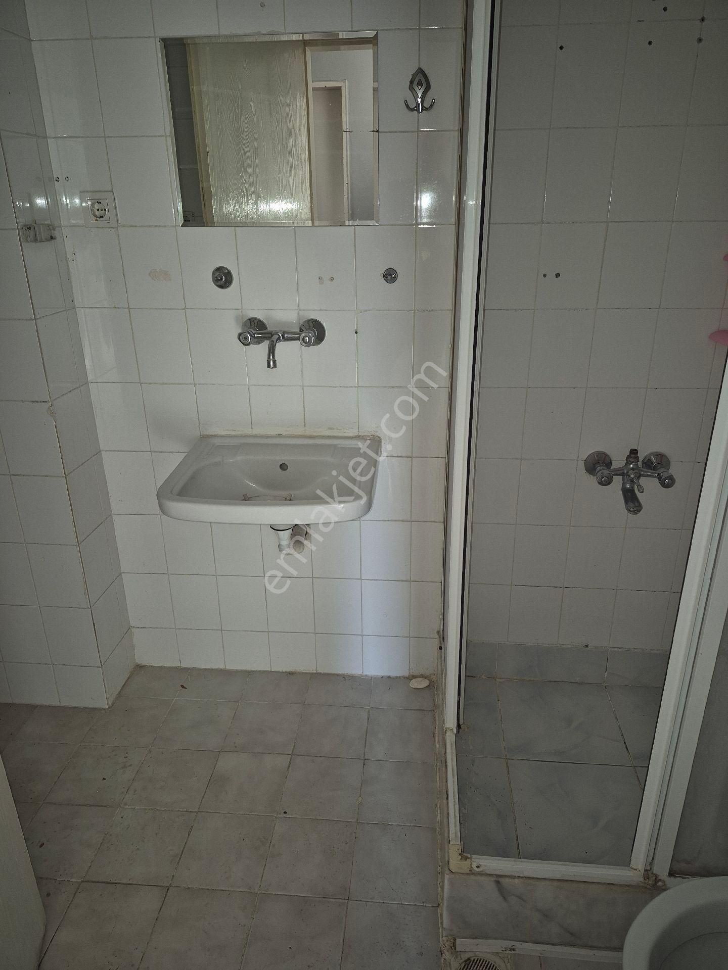 İzmir Bornova Evka 4'te Öncü Emlak'tan Kiralık Daire 16.000 - Görsel 5