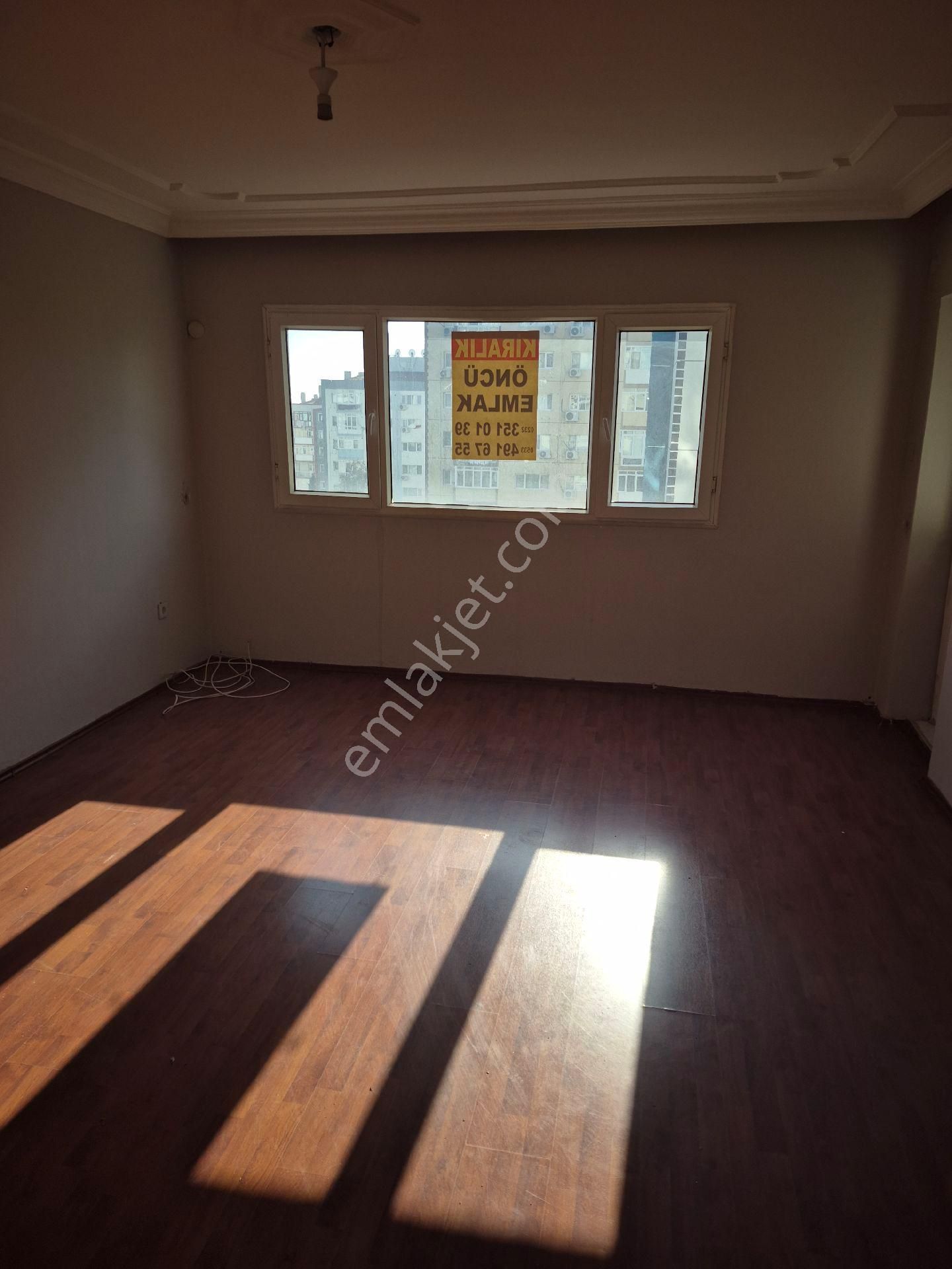 İzmir Bornova Evka 4'te Öncü Emlak'tan Kiralık Daire 16.000