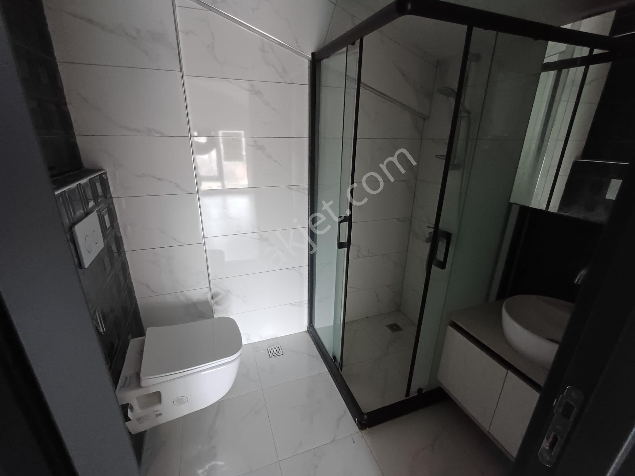 İncek De Bulvara Üniversitelere Yakın Kombili Asansörlü Otoparklı 3+1 Kiralık Dubleks Daire - Görsel 27