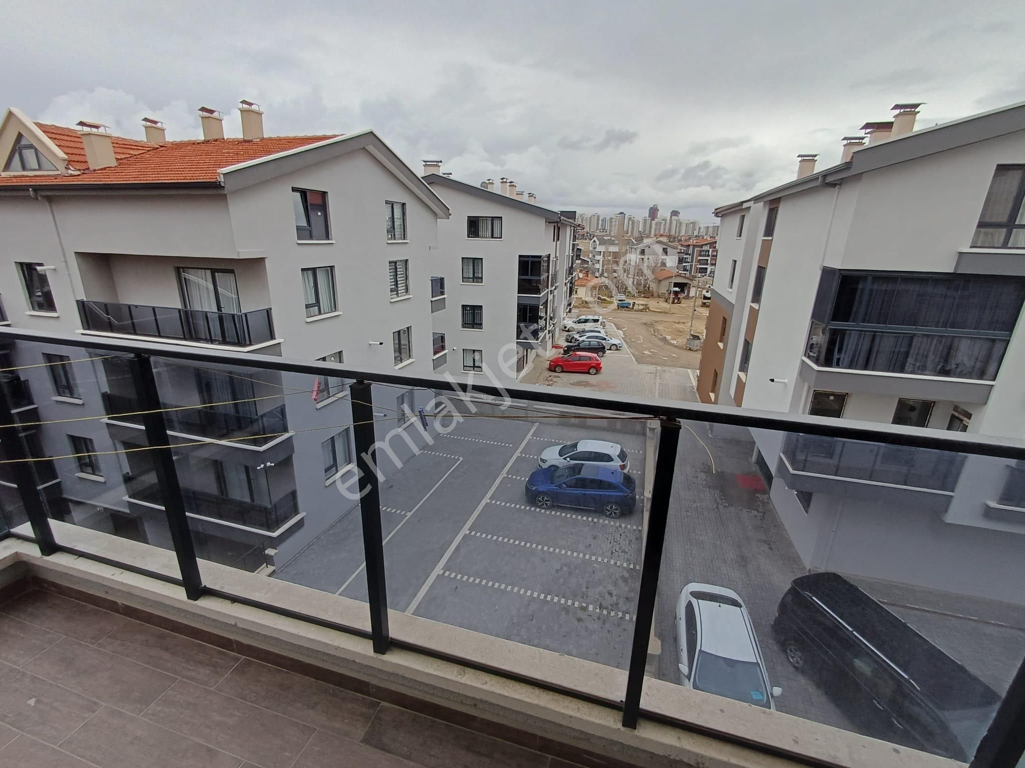 İncek De Bulvara Üniversitelere Yakın Kombili Asansörlü Otoparklı 3+1 Kiralık Dubleks Daire - Görsel 12