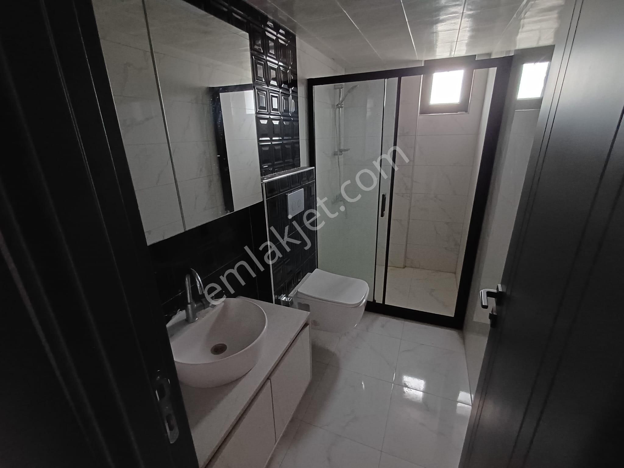 İncek De Bulvara Üniversitelere Yakın Kombili Asansörlü Otoparklı 3+1 Kiralık Dubleks Daire - Görsel 15