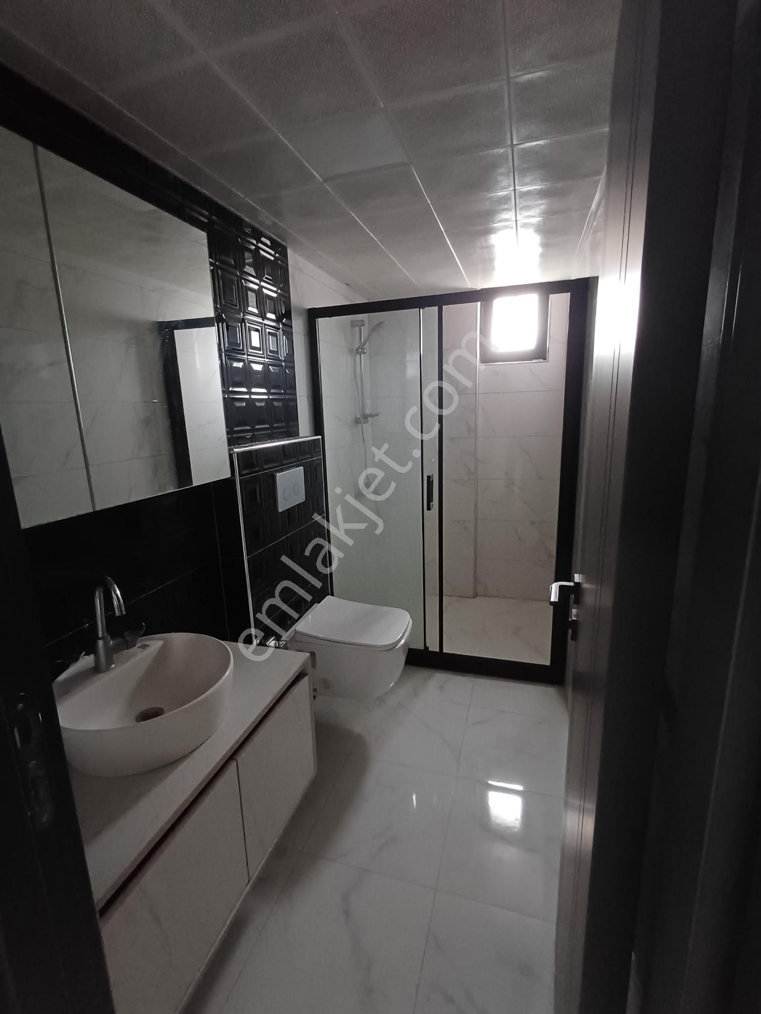 İncek De Bulvara Üniversitelere Yakın Kombili Asansörlü Otoparklı 3+1 Kiralık Dubleks Daire - Görsel 14