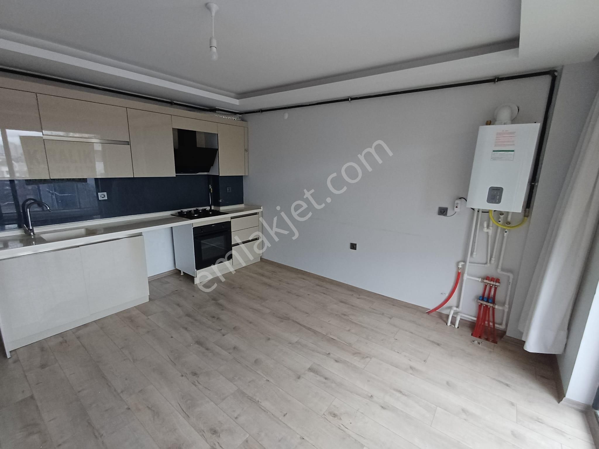 İncek De Bulvara Üniversitelere Yakın Kombili Asansörlü Otoparklı 3+1 Kiralık Dubleks Daire - Görsel 7