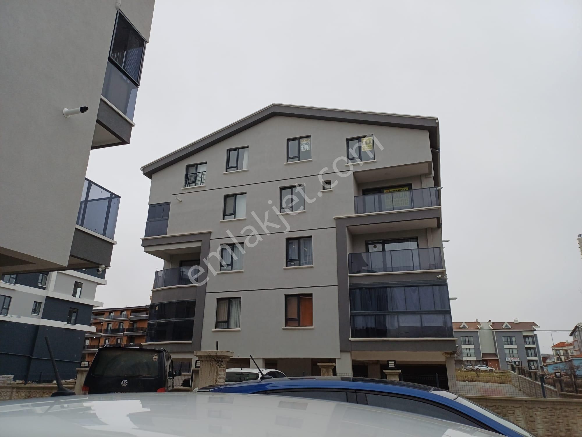 İncek De Bulvara Üniversitelere Yakın Kombili Asansörlü Otoparklı 3+1 Kiralık Dubleks Daire - Görsel 43