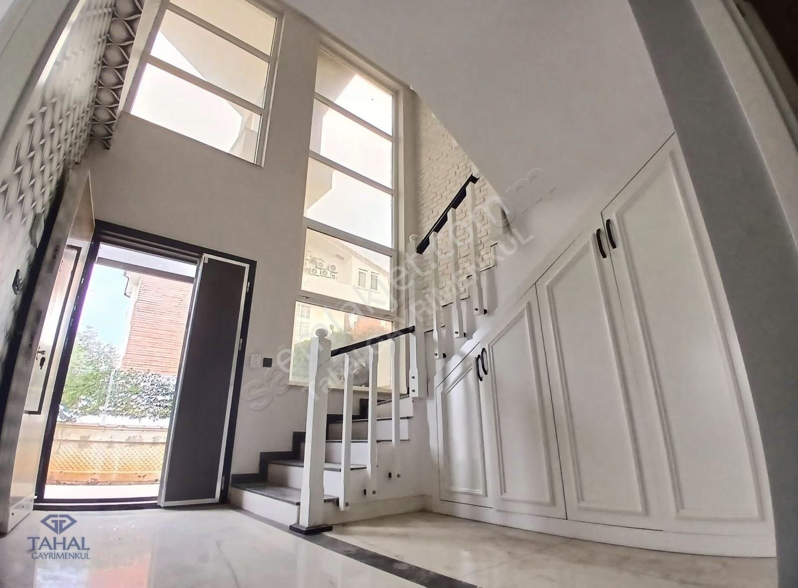 Döşemealtında 300m2 Site İçinde Satılık 4+1 Villa Özel Bahçeli - Görsel 19