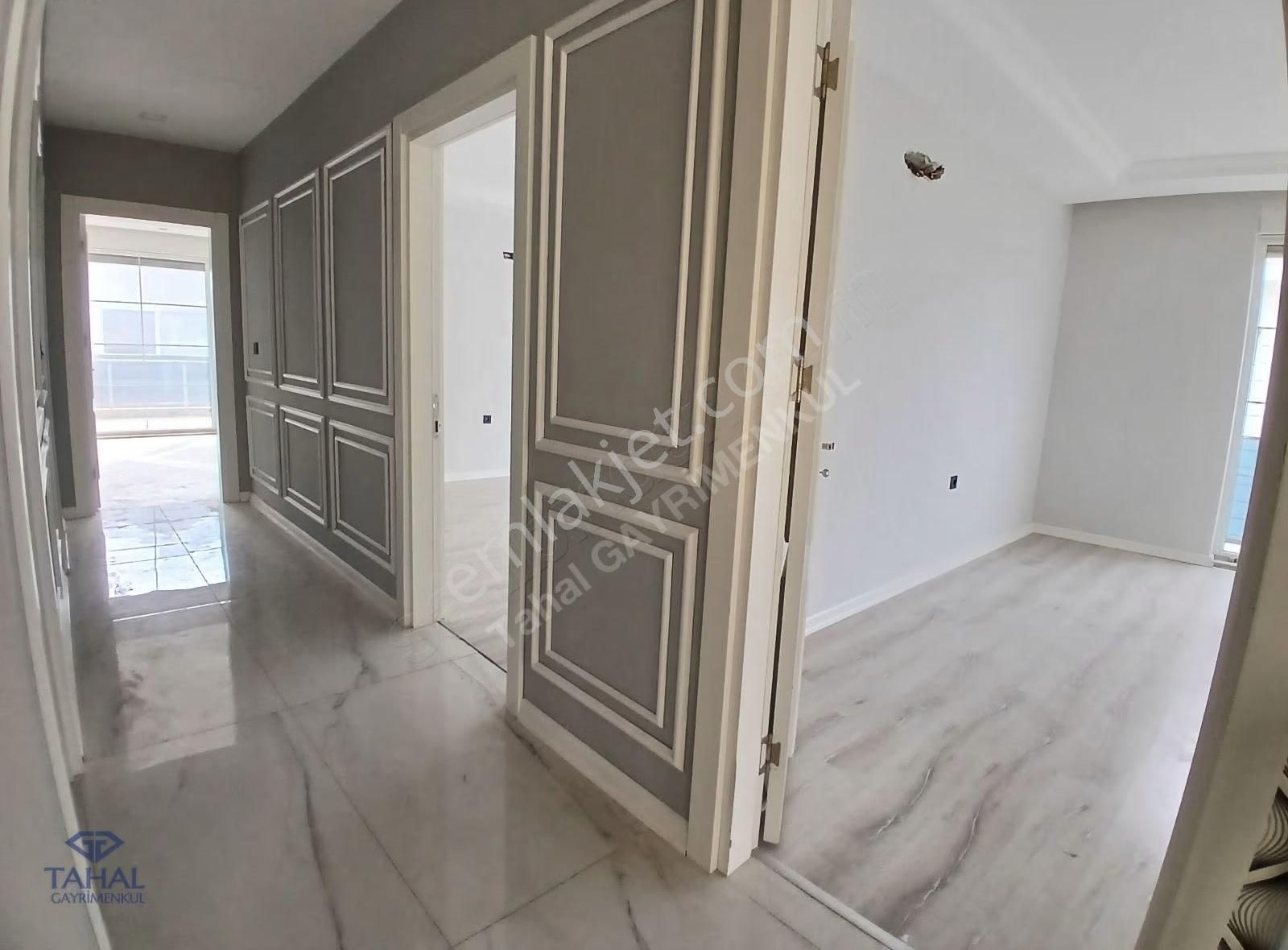 Döşemealtında 300m2 Site İçinde Satılık 4+1 Villa Özel Bahçeli - Görsel 24