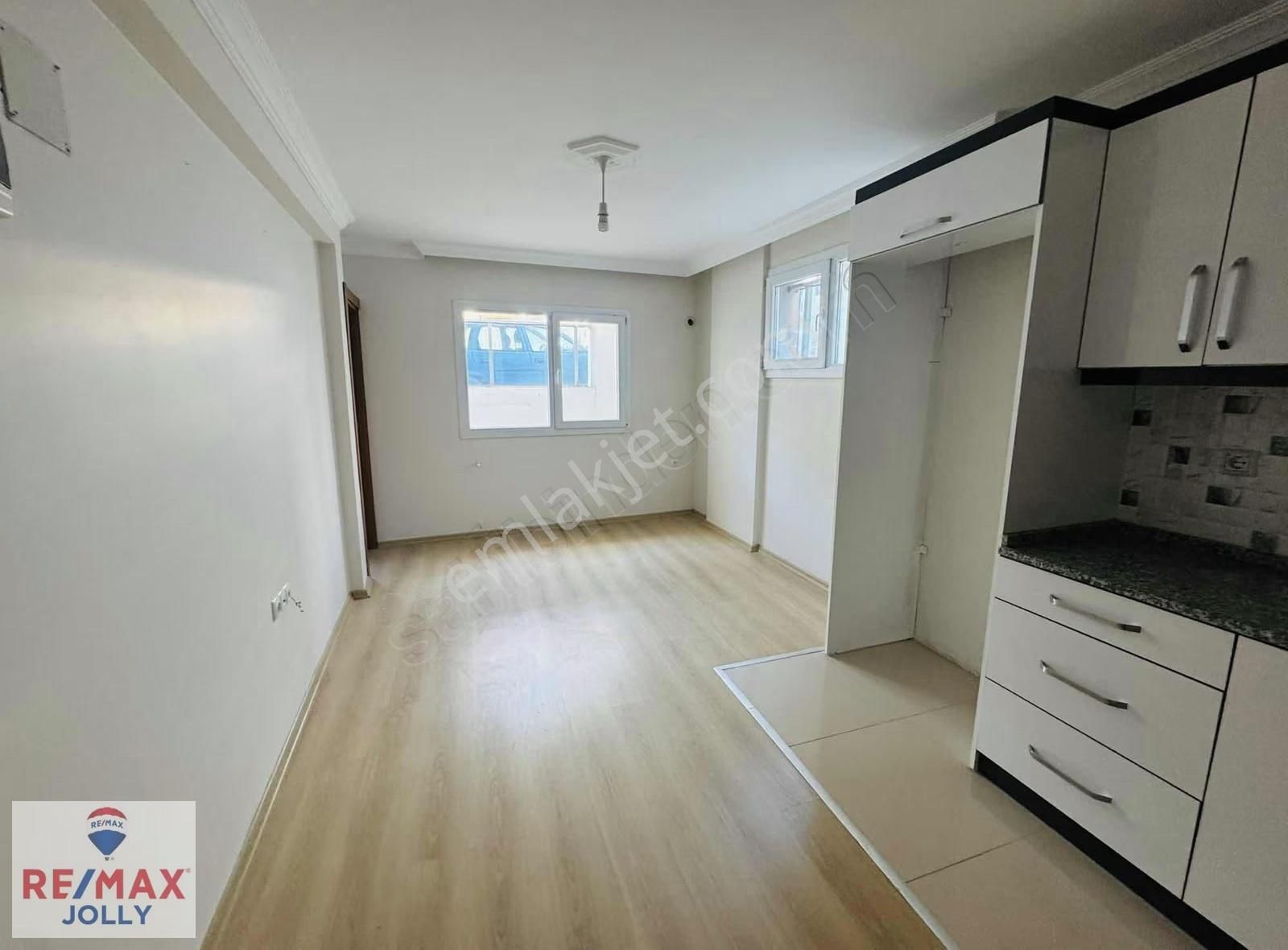 Naldöken İzban Yakını Gümüşpala'da Kiralık 1+1 Daire - Görsel 4