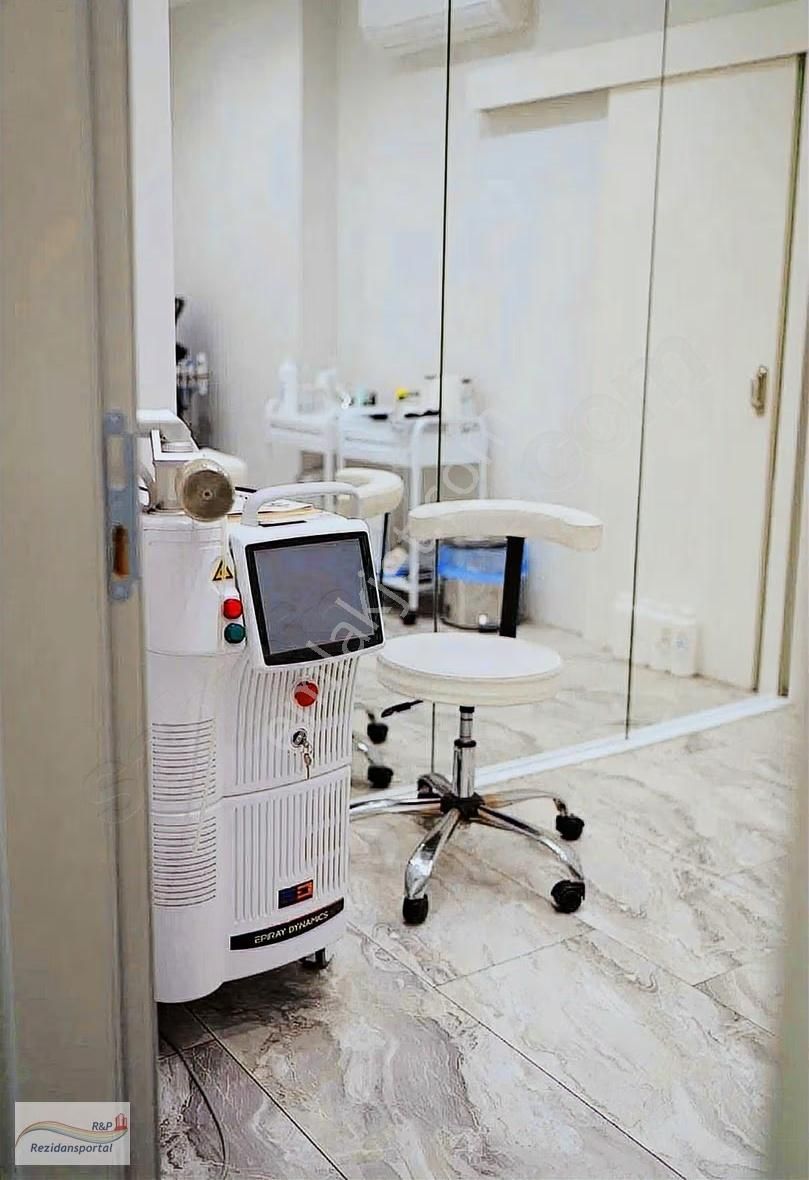 Nişantaşında Devren Satılık Muayenehane - Görsel 4