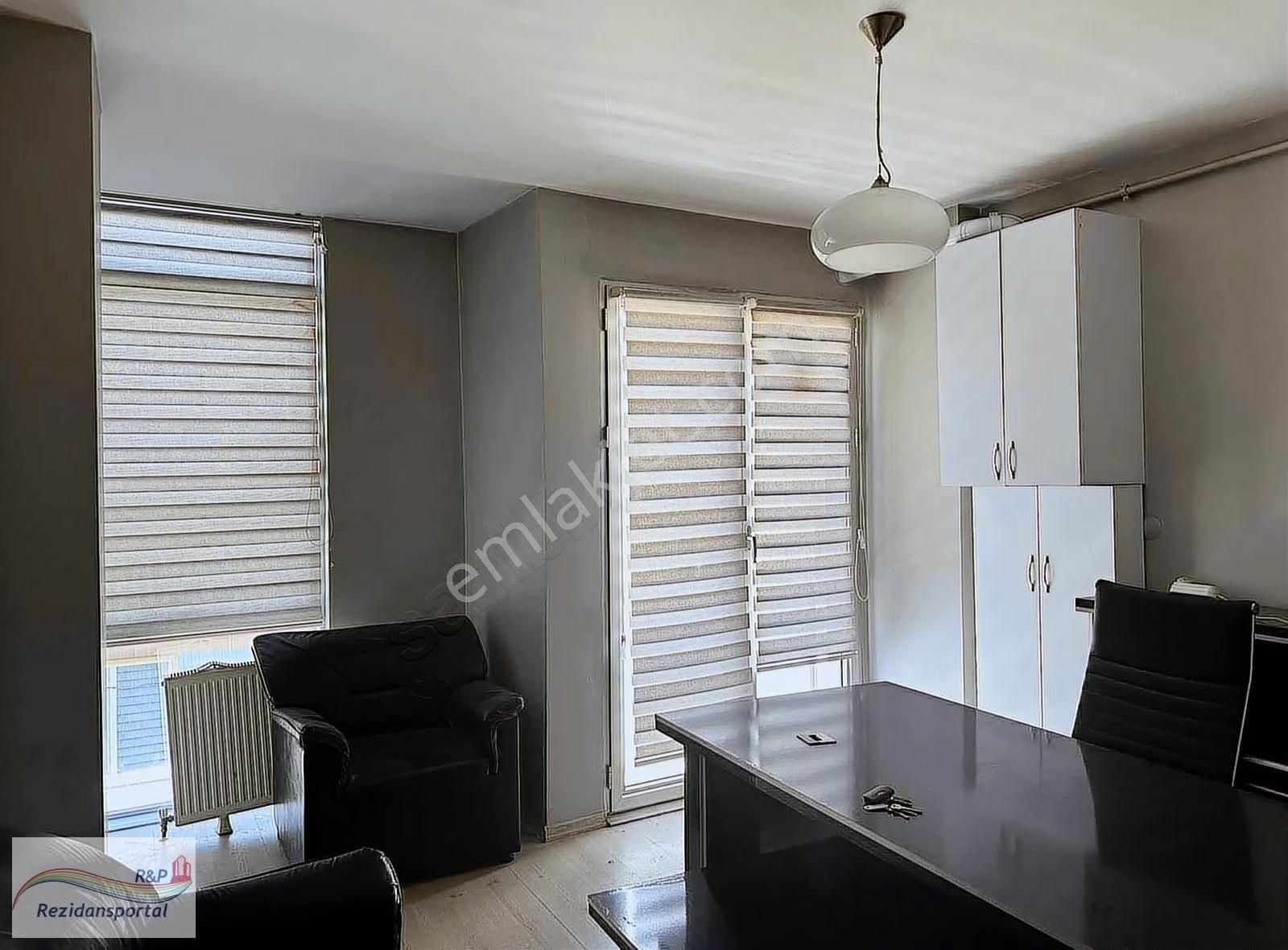 Çağlayan Adliyeye Yürüme Mesafesinde Plazada 2+1 Kiralık Ofis