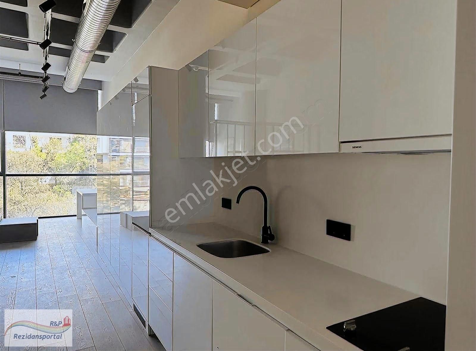 Kağıthane Plazada Kiralık Lüxs Yeni Nesil 7/24 Kullanım Ofisler - Görsel 4