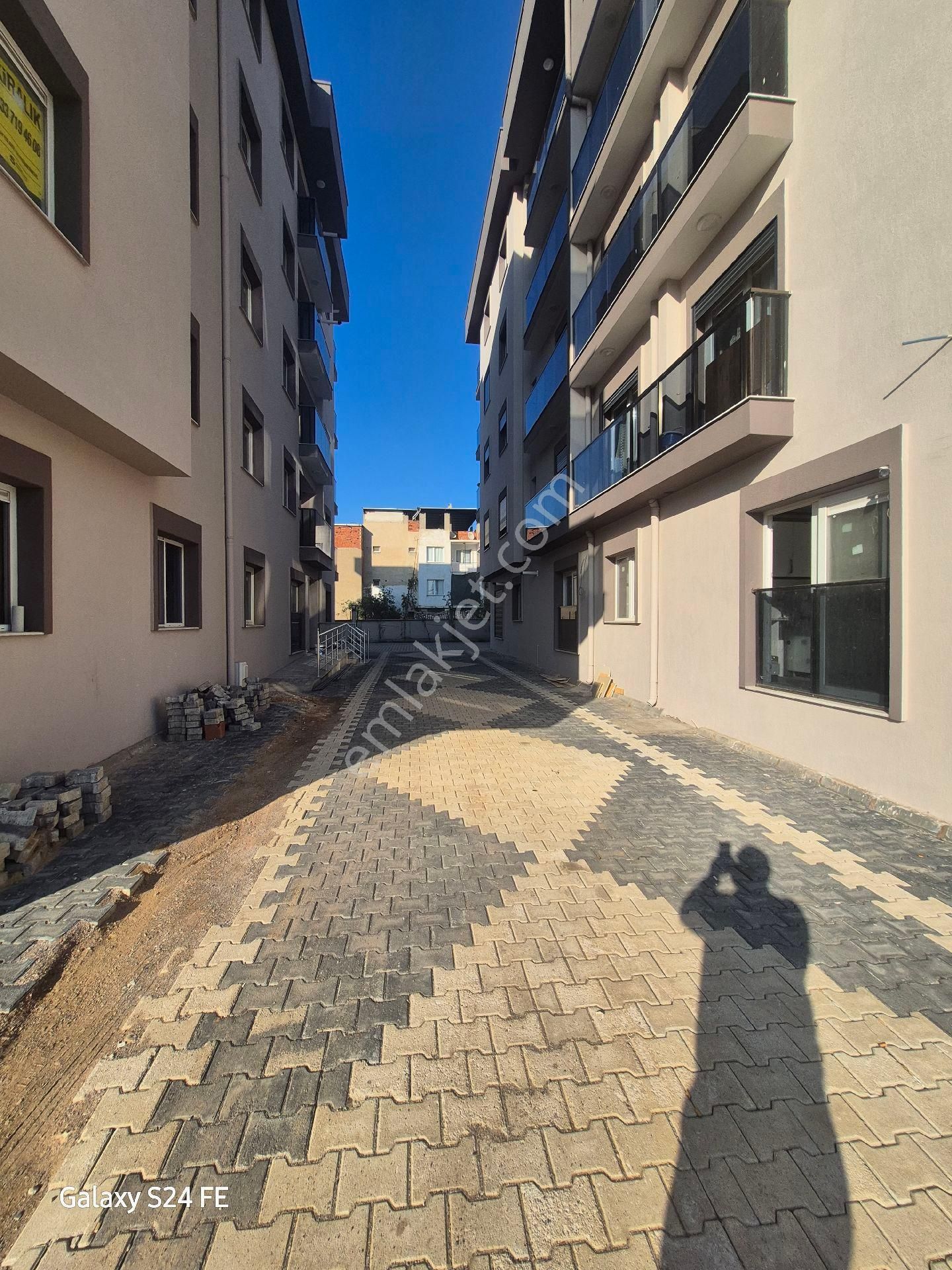 Bornova Doğanlar Da 2+1 Kiralık Lüks Daire - Görsel 3