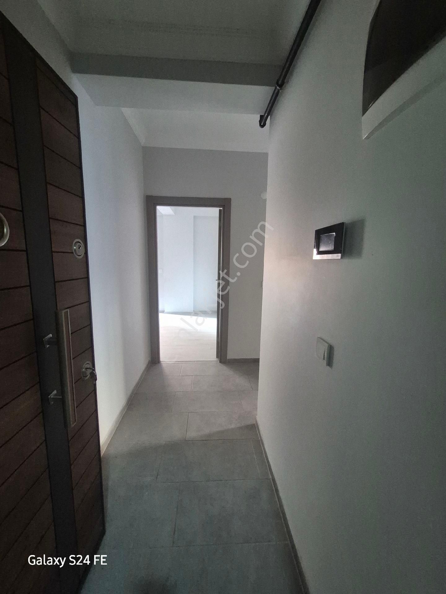 Bornova Doğanlar Da 2+1 Kiralık Lüks Daire - Görsel 24