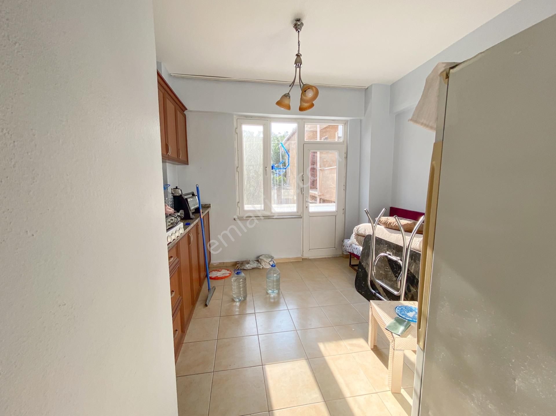 Kumbağ'da Merkezi Konumda İskanlı Ve Eşyalı 1+1 Satılık Daire - Görsel 9