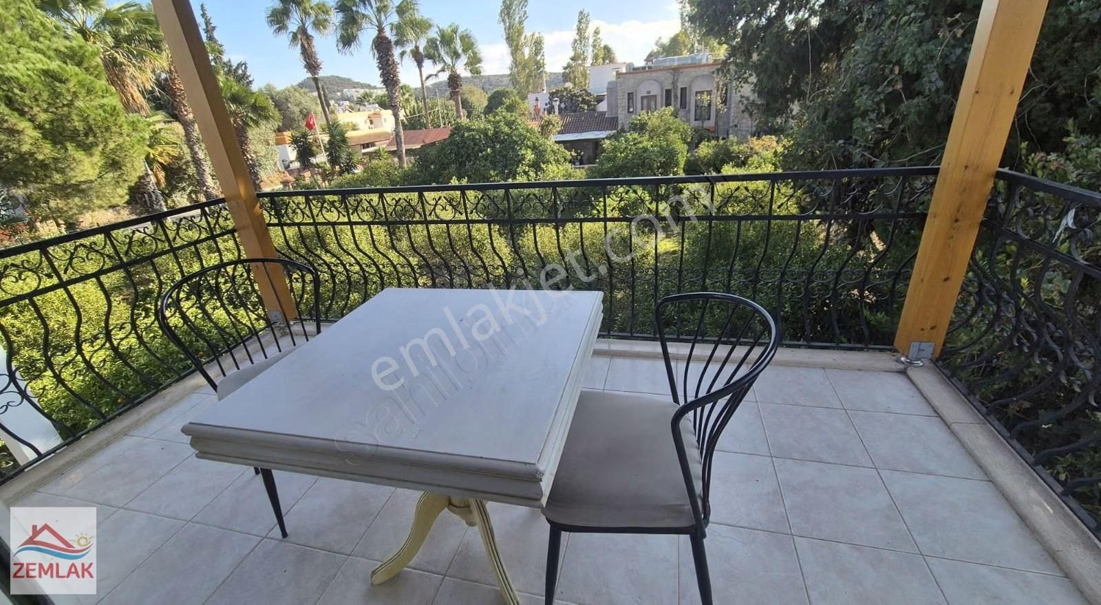 Bitez Sahilde Kiralık 1+1 Üst Kat Daire - Görsel 5