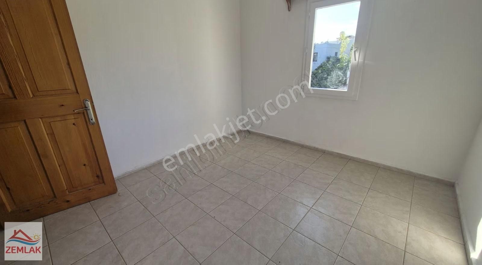 Bitez Sahilde Kiralık 1+1 Üst Kat Daire - Görsel 13