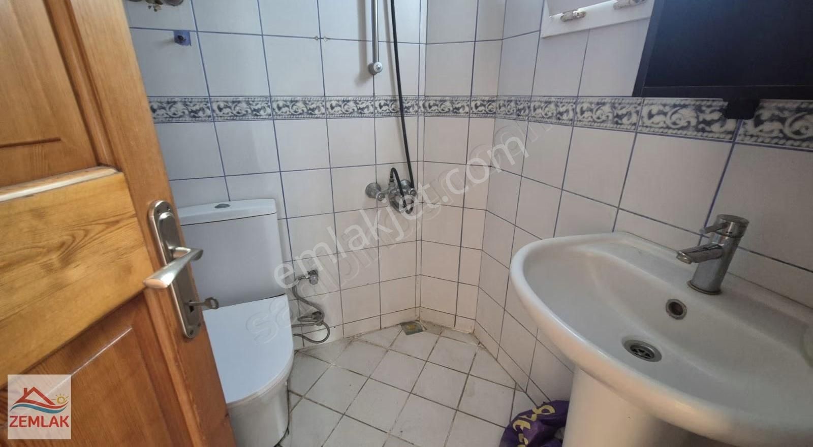 Bitez Sahilde Kiralık 1+1 Üst Kat Daire - Görsel 14