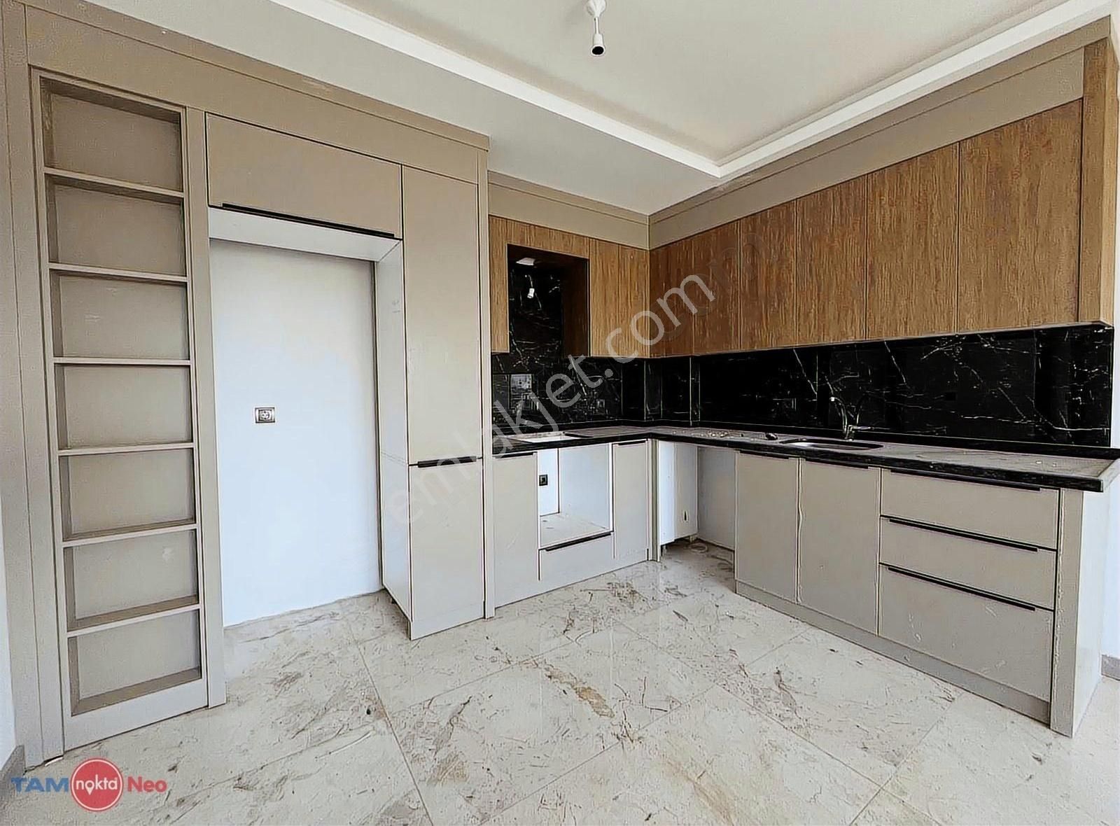 Altıntaş'ta Kapalı Otoparklı-giyinme Odalı Satılık 2+1 Daire - Görsel 7