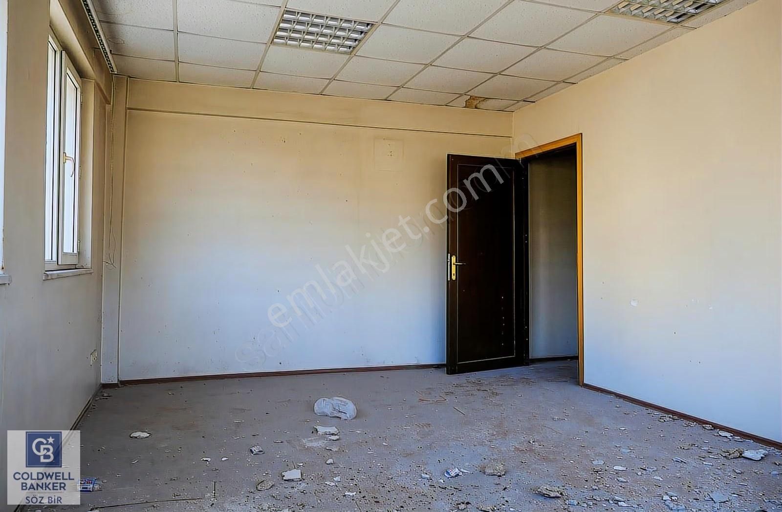 Ümraniye Atakent Mahallesi Nde Kurumsal Kiracılı Ticari Bina - Görsel 17