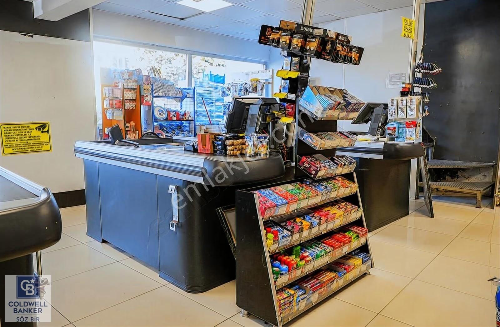 Ümraniye Atakent Mahallesi Nde Kurumsal Kiracılı Ticari Bina - Görsel 25