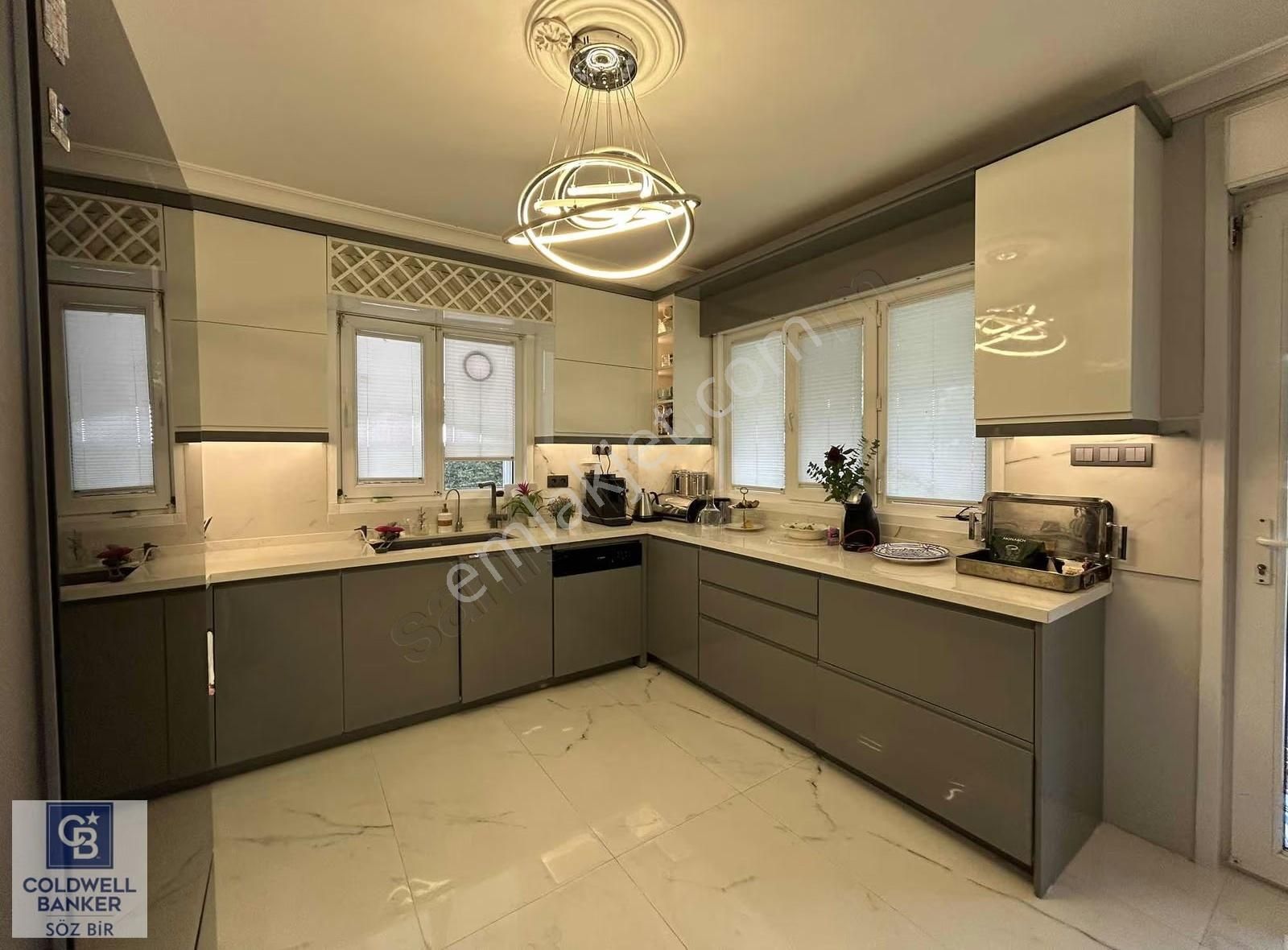 Sultan Reşat Konakları 4+2 Müstakil Bahçeli Kiralık Villa - Görsel 17