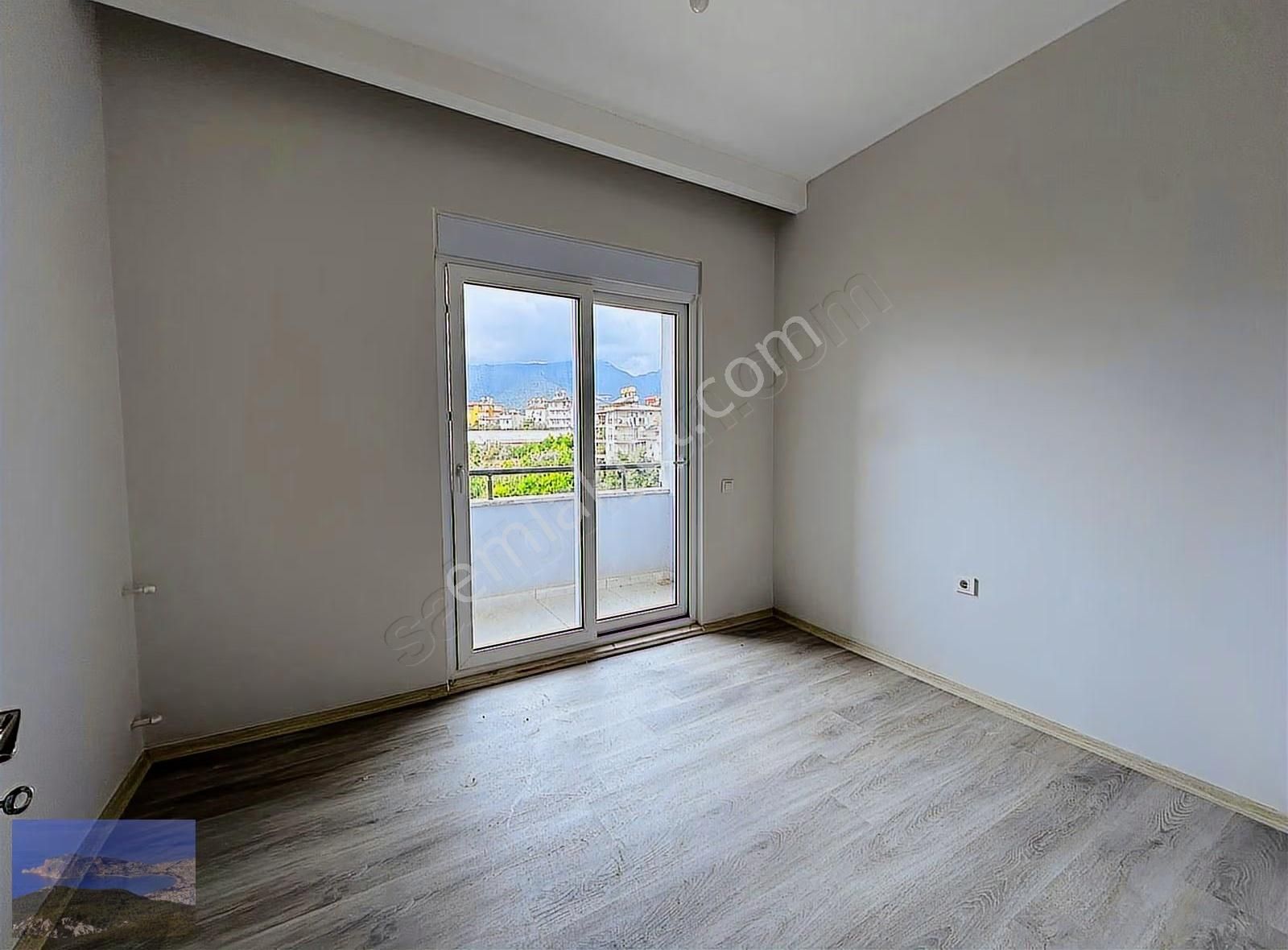 Alanya Oba 3+1 150 Metre Genis Daire - Görsel 17