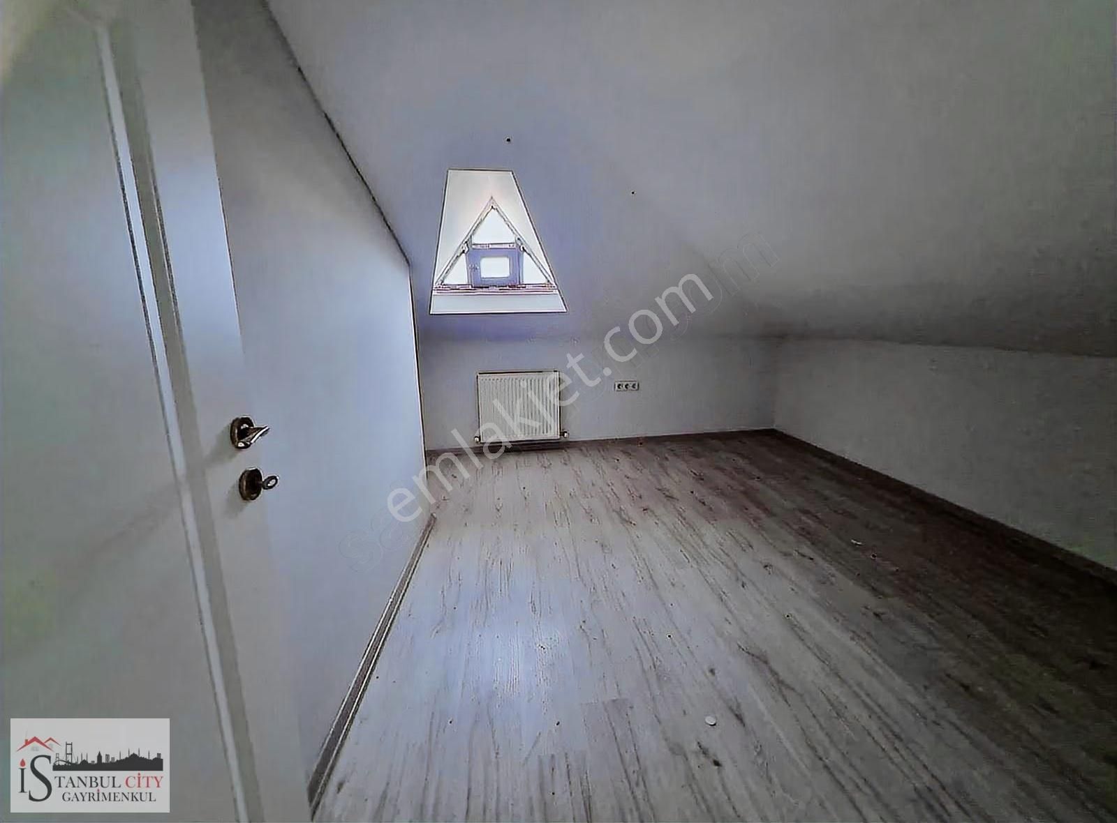 Bağcılar Hürriyet Mahallesinde Satılık 4+1 160 M2 Dubleksdaire - Görsel 2