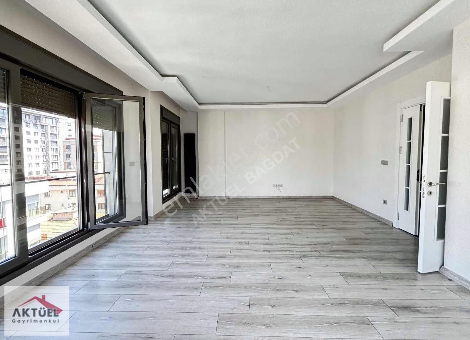 Suadiye'de Bağdat Caddesine Yakın 135 M2 Ebeveynli Lüx 3+1 - Görsel 4