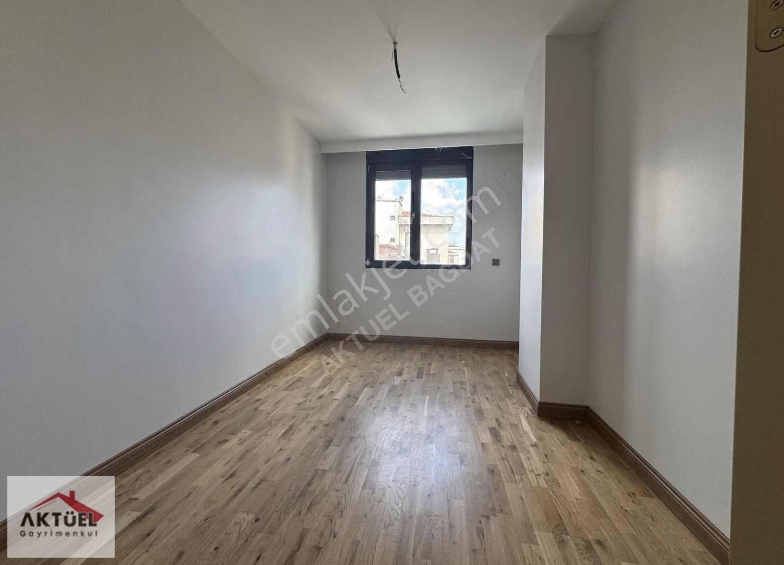 Göztepe'de Marmaraya Yakın Sıfır Bina 140 M2 Balkonlu Lüx 3+1 - Görsel 29