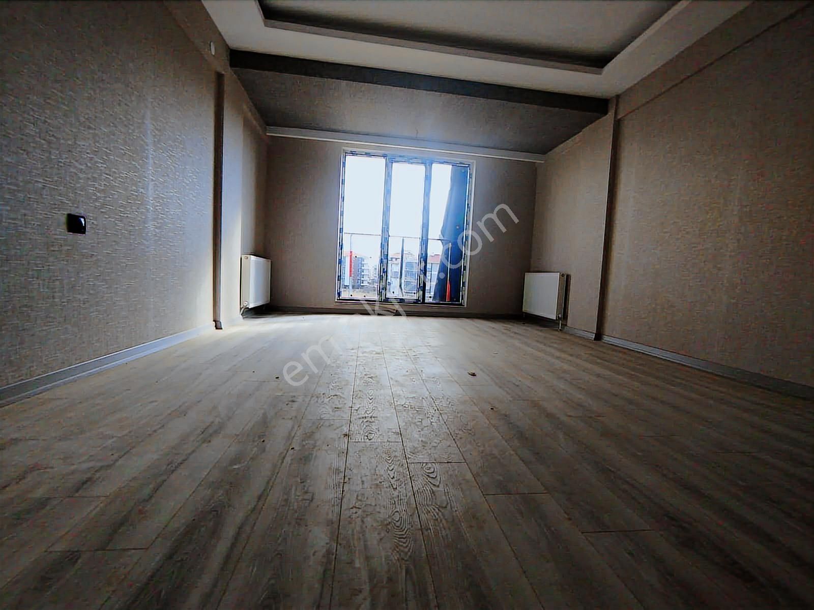 Yenikent Mendereste 3+1 Kiralık Ara Kat Ön Cephe Sıfır Daire - Görsel 2