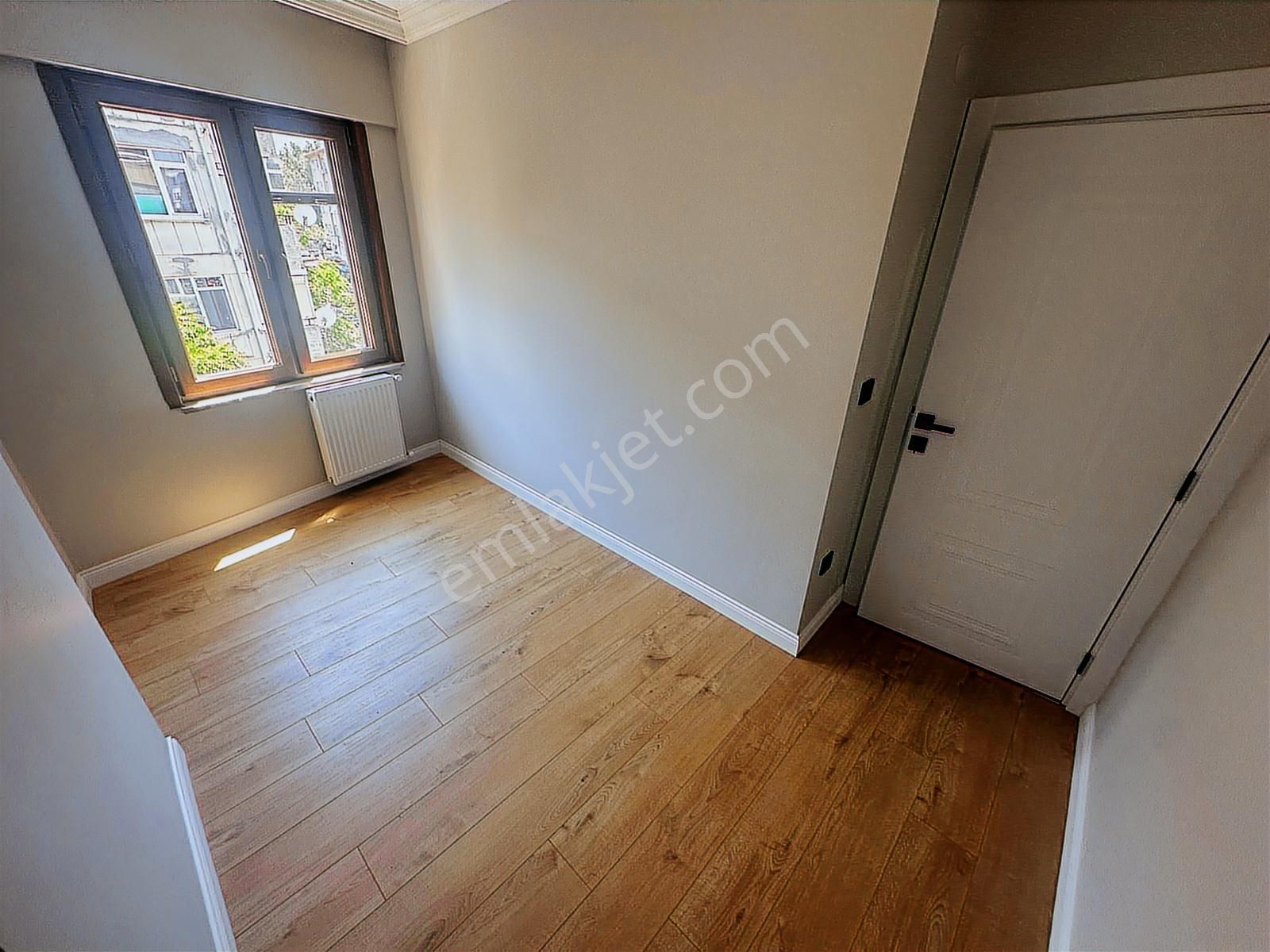 Tamiş'den Altıntepede Cadde Üzeri Sahile Yakın Asansörlü3.kat2+1 - Görsel 5