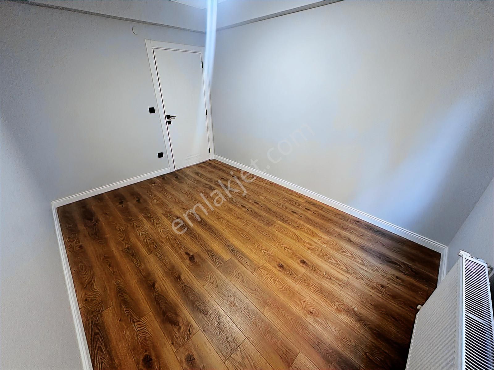 Tamiş'den Küçükyalı'da Asansörlü Çift Banyolu 1.kat Ön Cephe 3+1 - Görsel 27