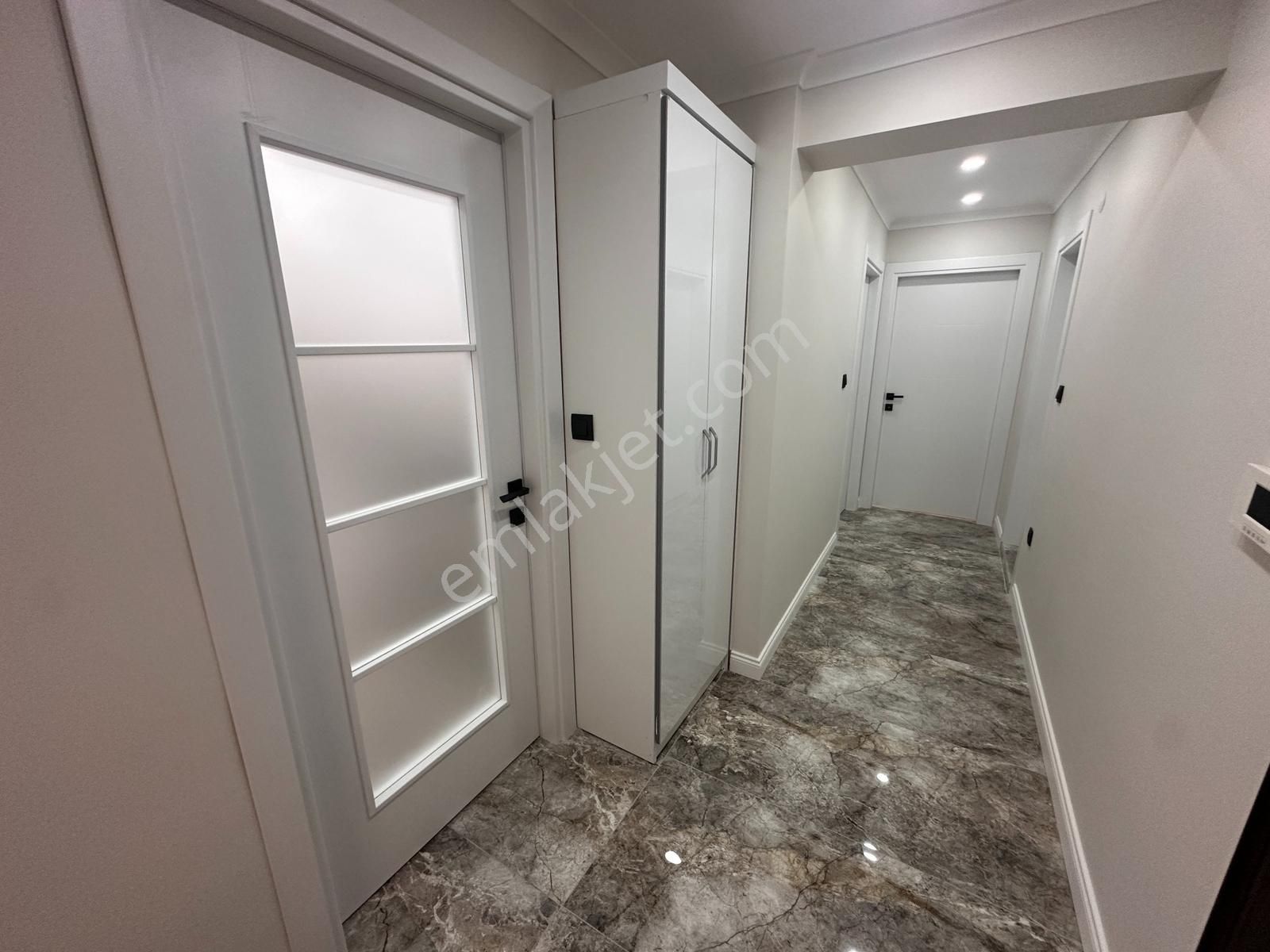 Tamiş'den Altıntepe'de Genç Bakımlı Binada Lüx Yapılı Ön Ceph2+1 - Görsel 21