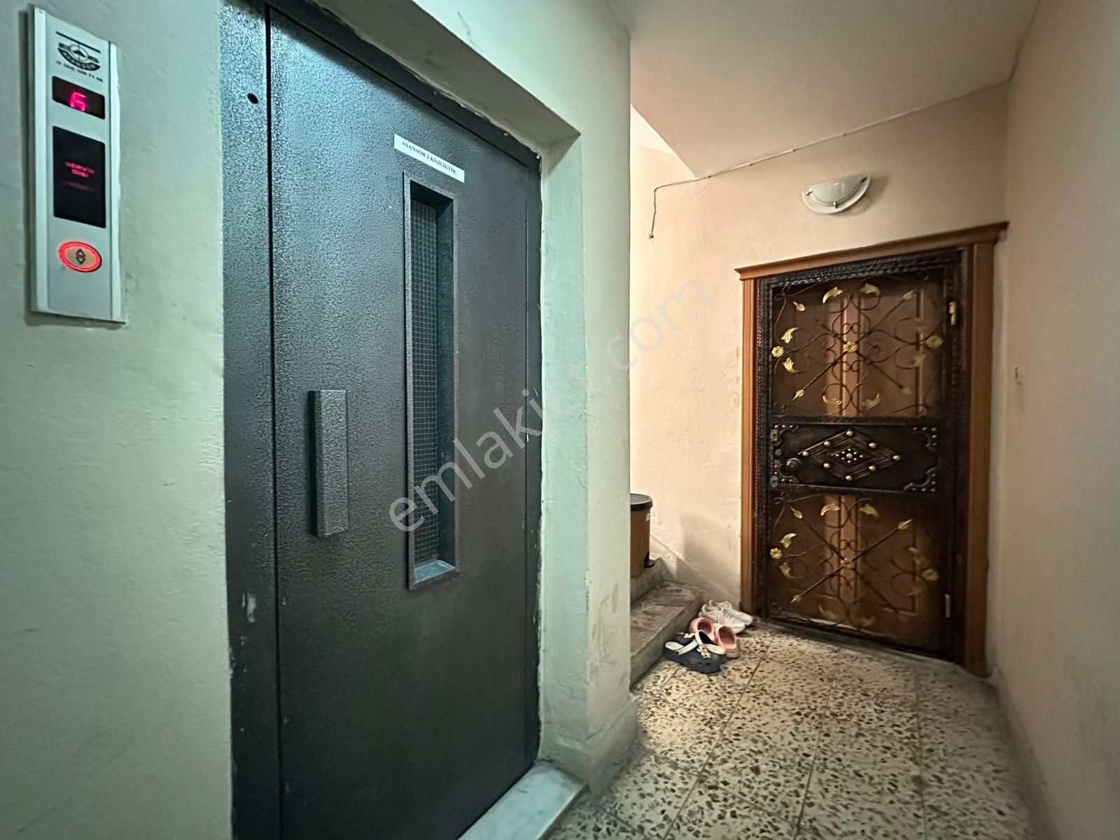 Arve'den Bahçe Mah'de Asansörlü Ve İçi Full Yapılı Masraf. Daire - Görsel 19